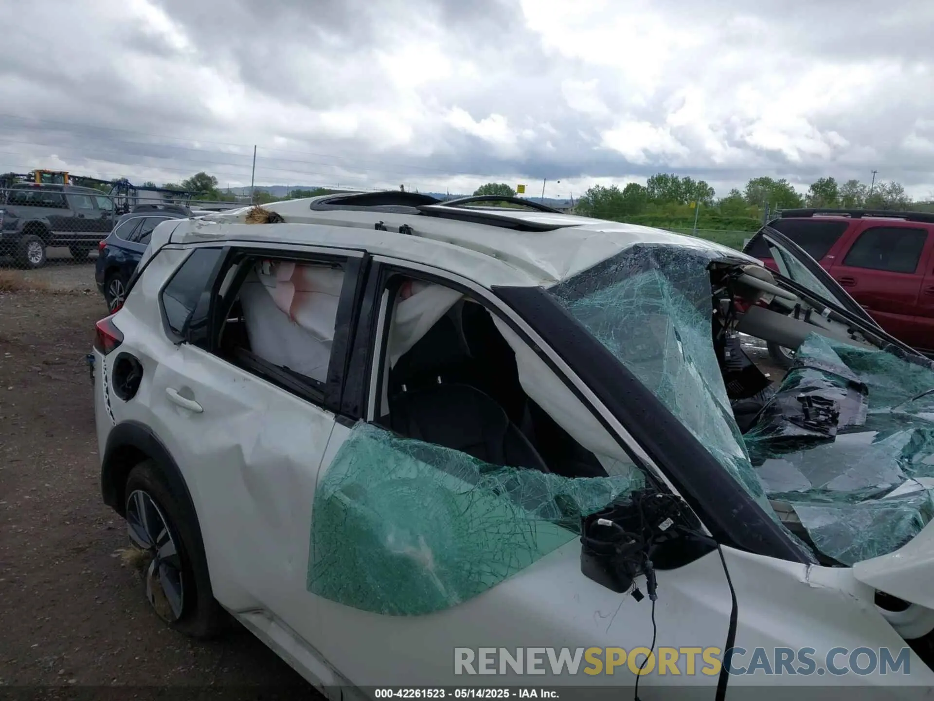 6 Photograph of a damaged car 5N1BT3CB1PC803466 NISSAN ROGUE 2023