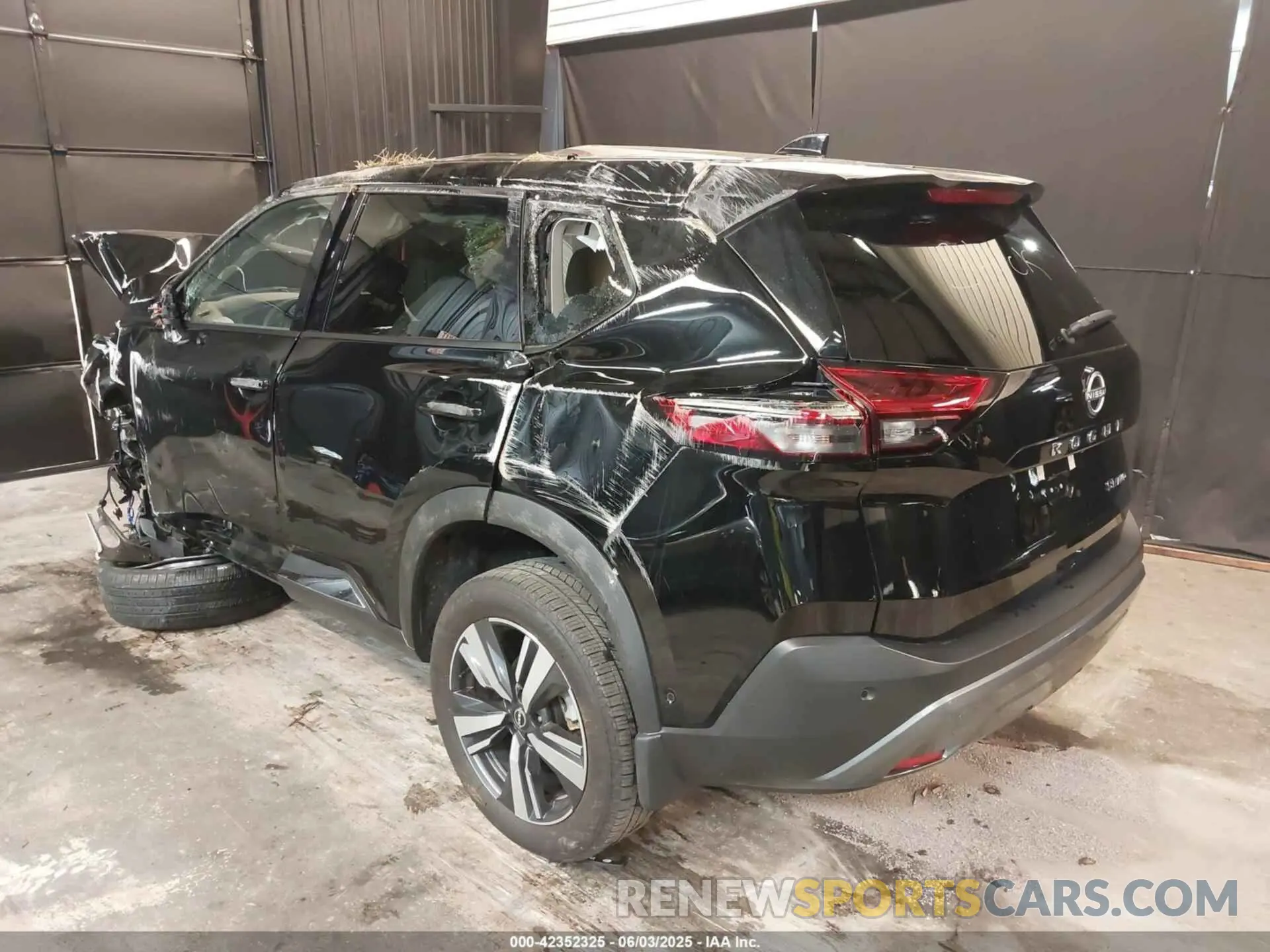 3 Photograph of a damaged car 5N1BT3CB1PC921565 NISSAN ROGUE 2023