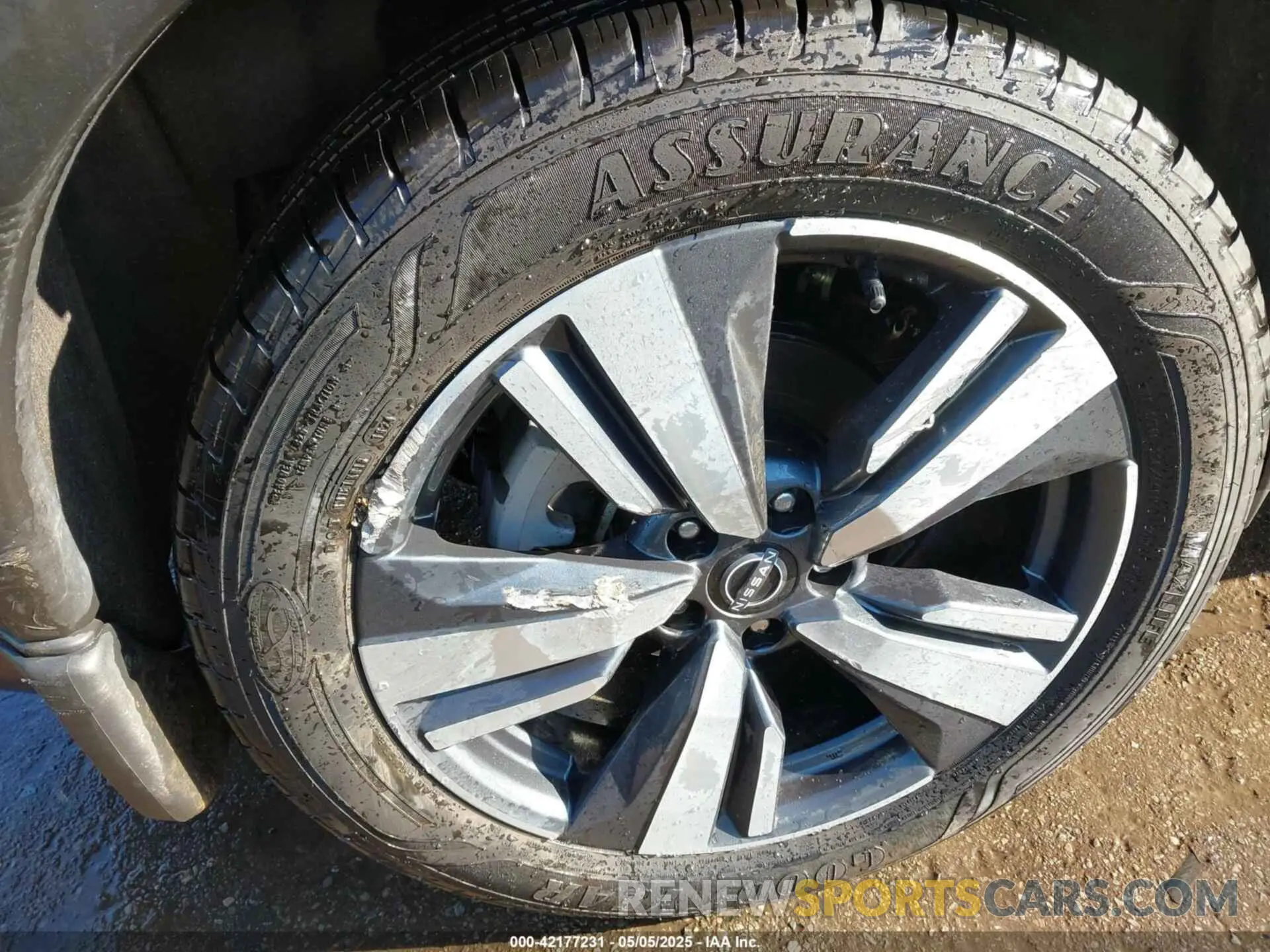 17 Photograph of a damaged car 5N1BT3CB2PC826710 NISSAN ROGUE 2023
