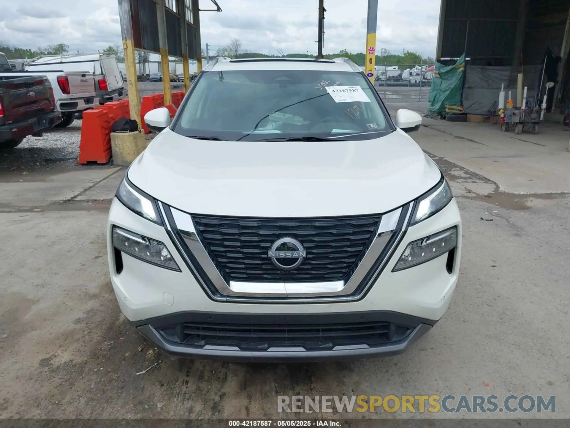 12 Photograph of a damaged car 5N1BT3CB2PC871291 NISSAN ROGUE 2023