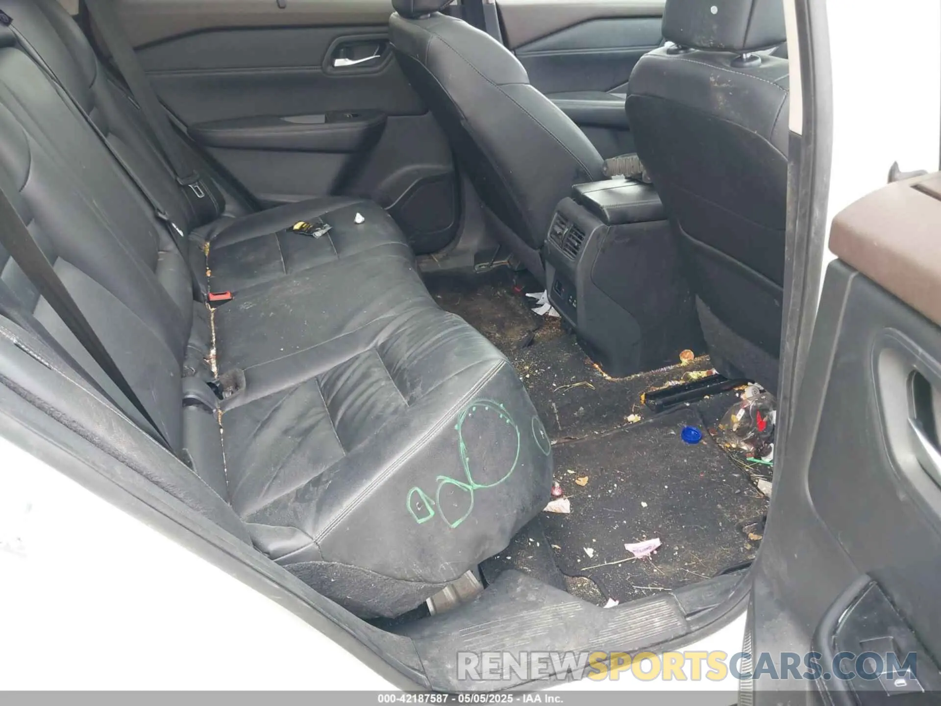 8 Photograph of a damaged car 5N1BT3CB2PC871291 NISSAN ROGUE 2023