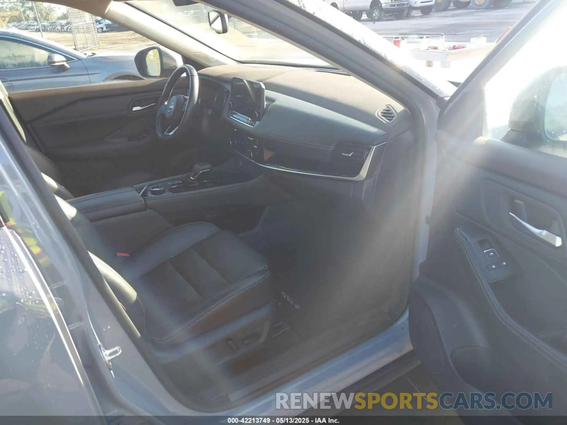 5 Photograph of a damaged car 5N1BT3CB4PC792057 NISSAN ROGUE 2023