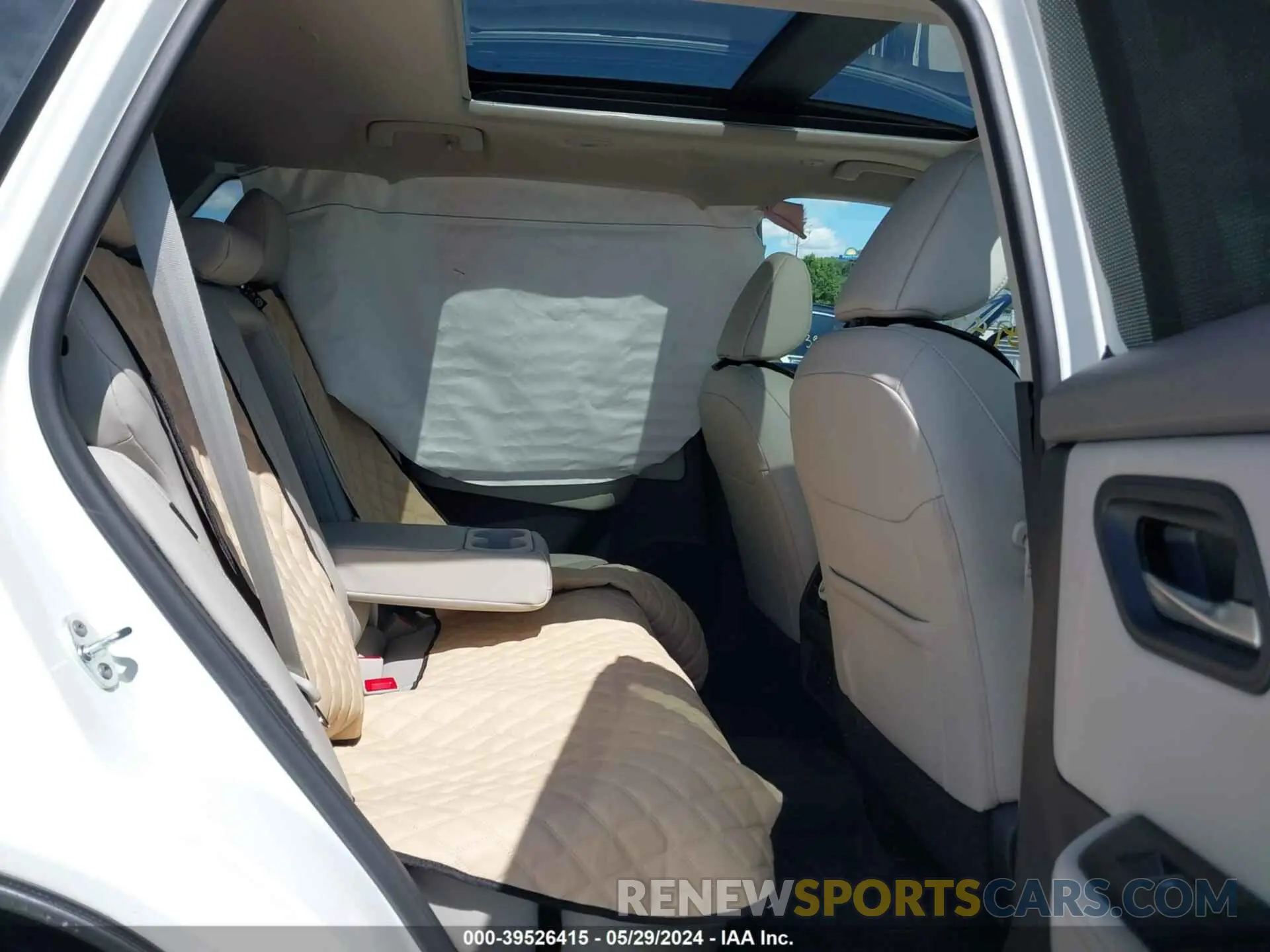8 Photograph of a damaged car 5N1BT3CB5PC790432 NISSAN ROGUE 2023