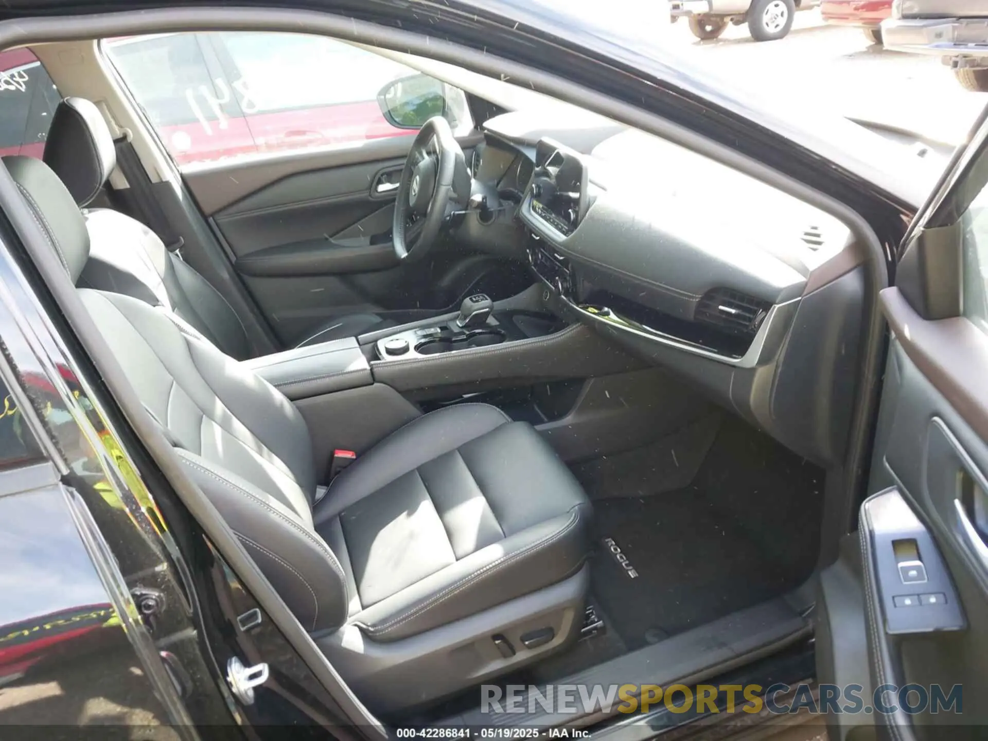 5 Photograph of a damaged car 5N1BT3CB5PC791774 NISSAN ROGUE 2023