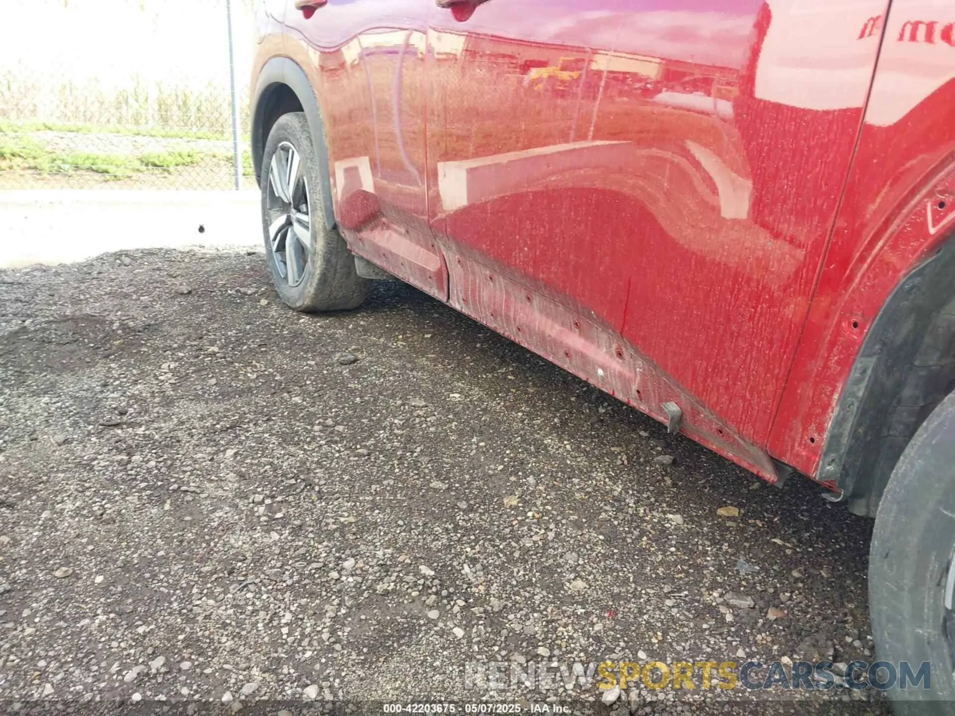 17 Photograph of a damaged car 5N1BT3CB6PC800062 NISSAN ROGUE 2023