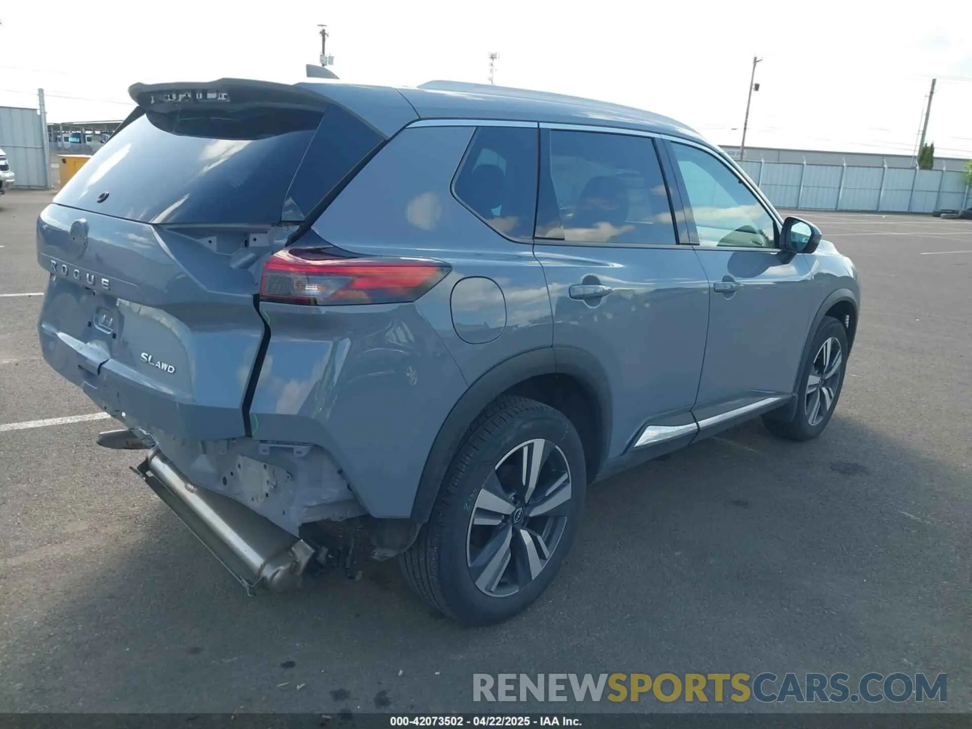 4 Photograph of a damaged car 5N1BT3CB6PC906074 NISSAN ROGUE 2023