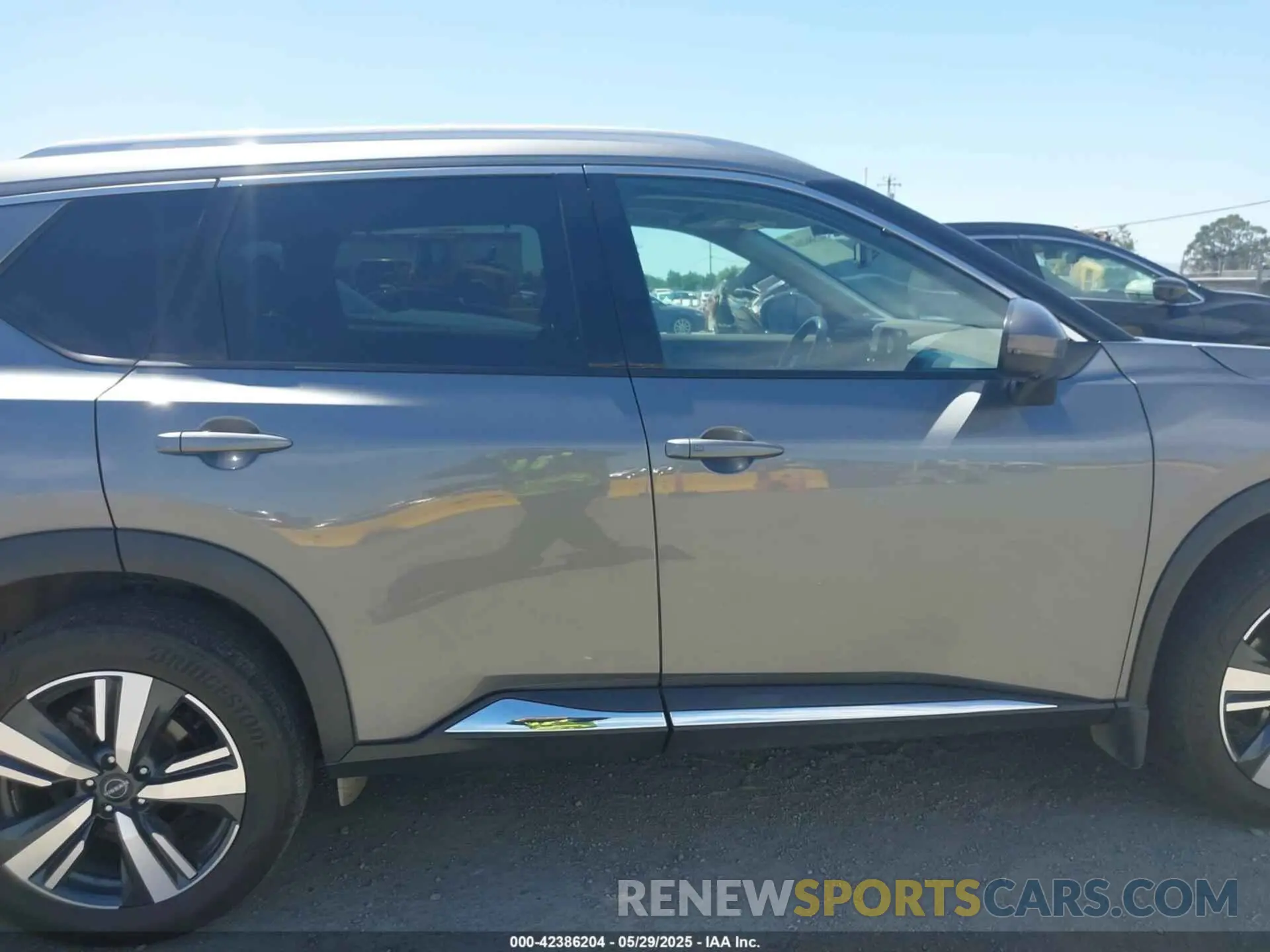 13 Photograph of a damaged car 5N1BT3CB7PC823141 NISSAN ROGUE 2023