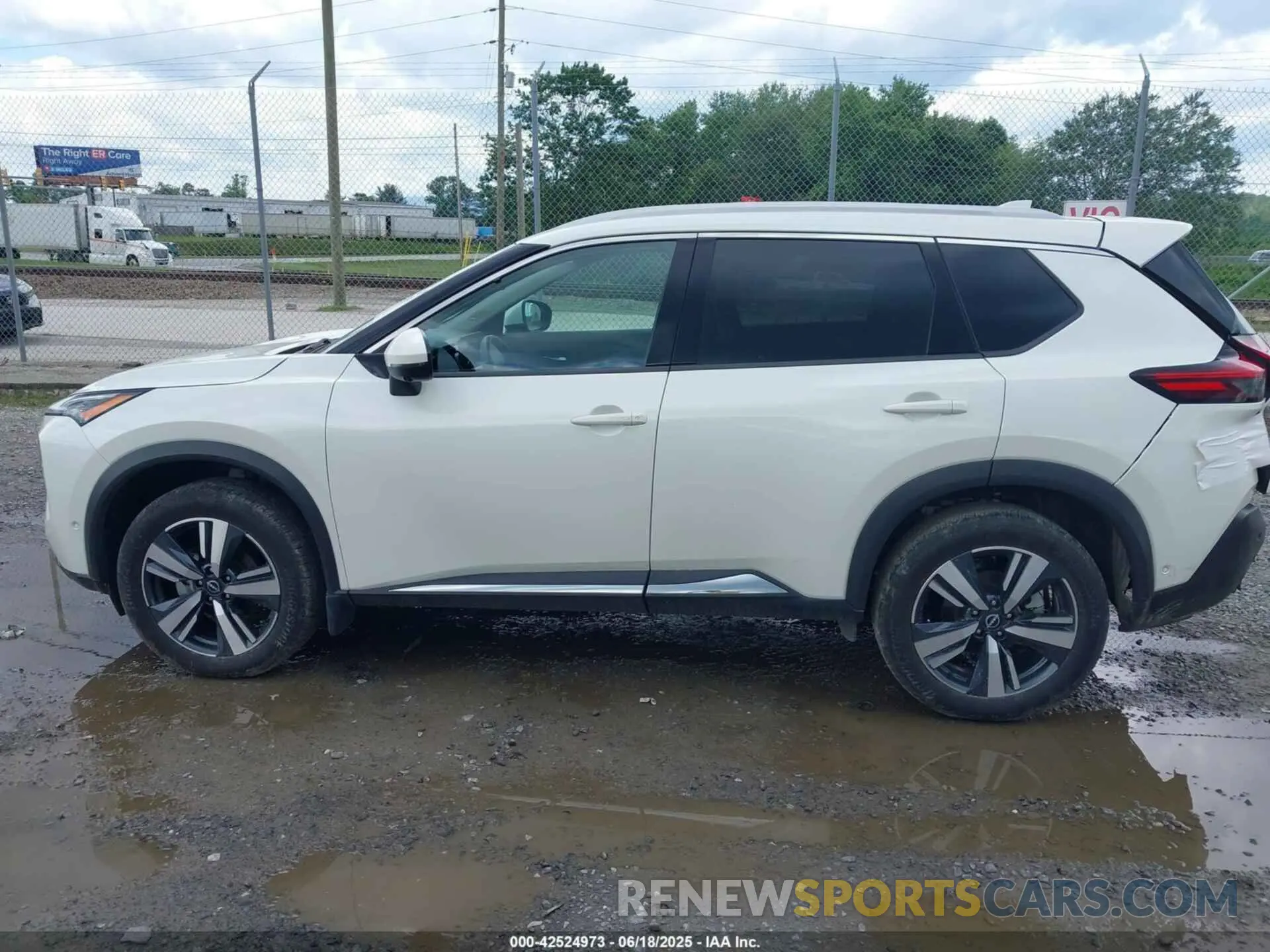 14 Photograph of a damaged car 5N1BT3CB7PC933400 NISSAN ROGUE 2023