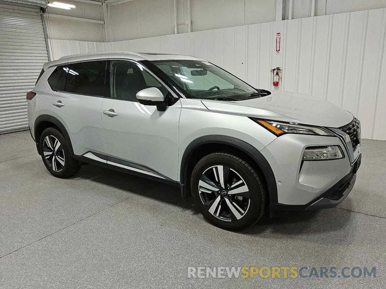 4 Photograph of a damaged car 5N1BT3CB8PC748093 NISSAN ROGUE 2023