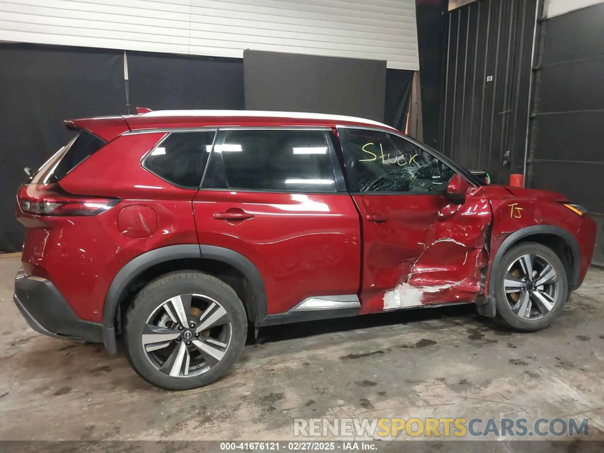 14 Photograph of a damaged car 5N1BT3CB9PC739175 NISSAN ROGUE 2023