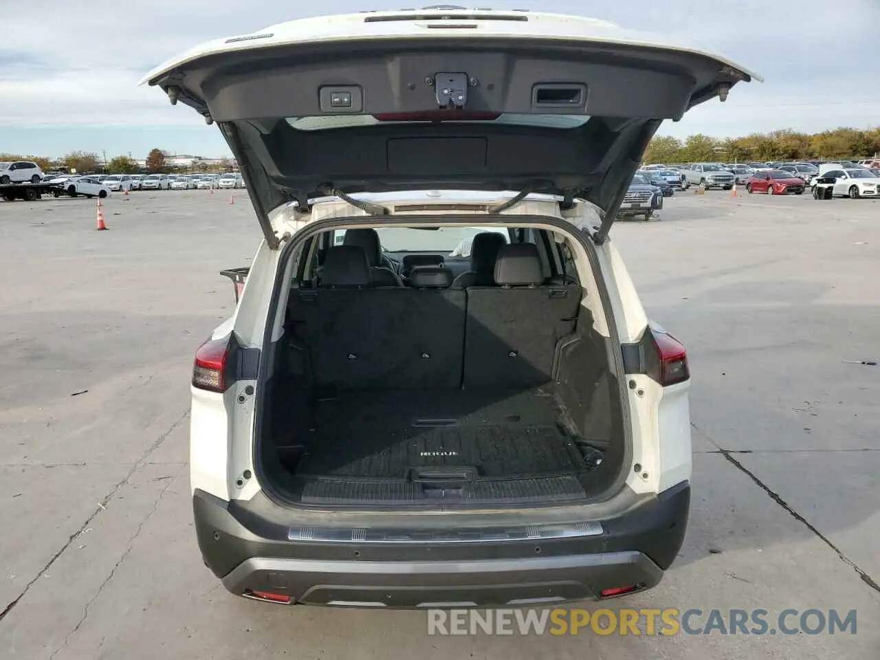6 Photograph of a damaged car 5N1BT3CB9PC762701 NISSAN ROGUE 2023