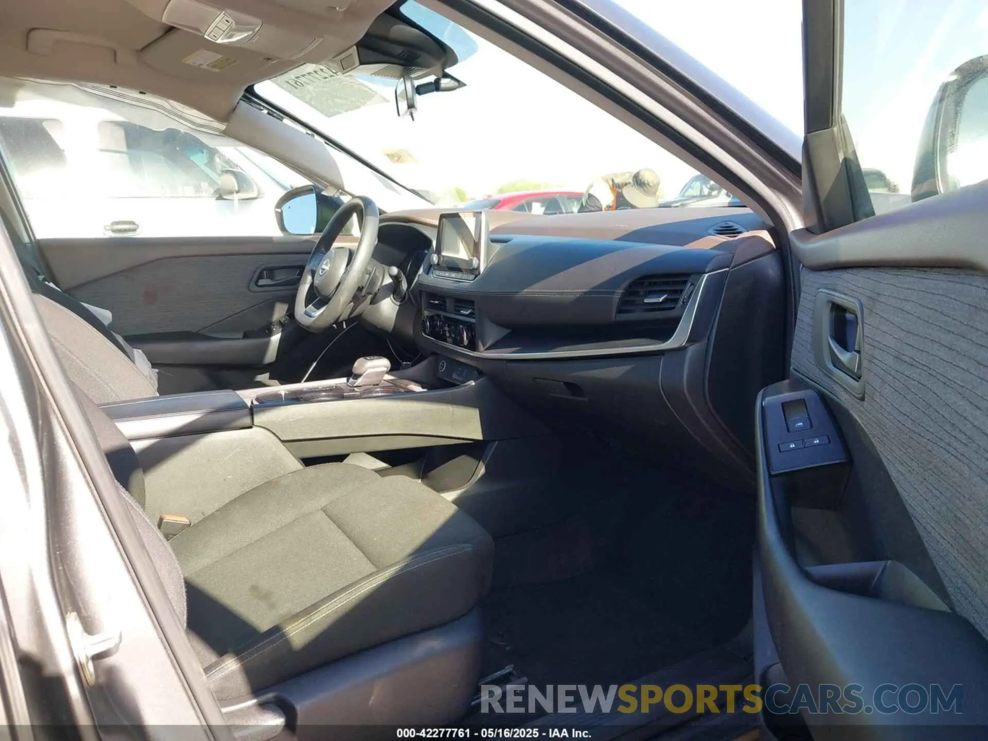 5 Photograph of a damaged car JN8BT3AA7PW410167 NISSAN ROGUE 2023