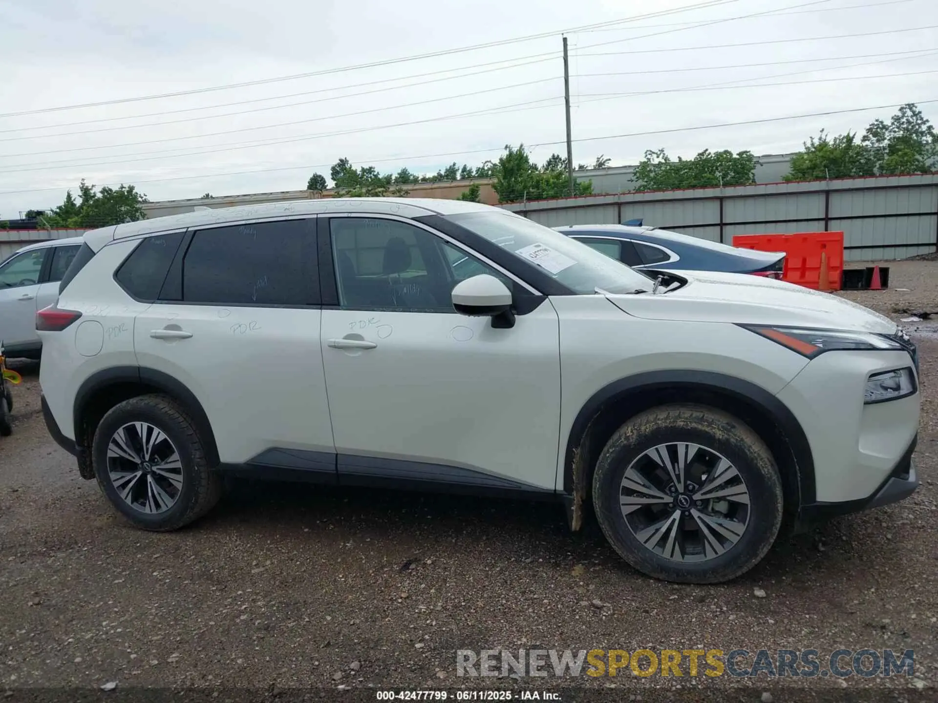 13 Photograph of a damaged car JN8BT3BA0PW414964 NISSAN ROGUE 2023