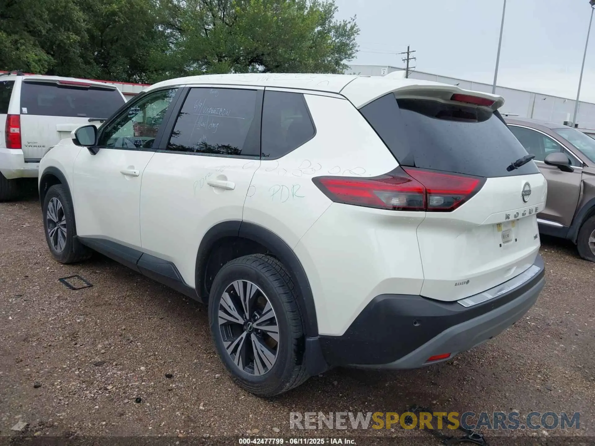 3 Photograph of a damaged car JN8BT3BA0PW414964 NISSAN ROGUE 2023