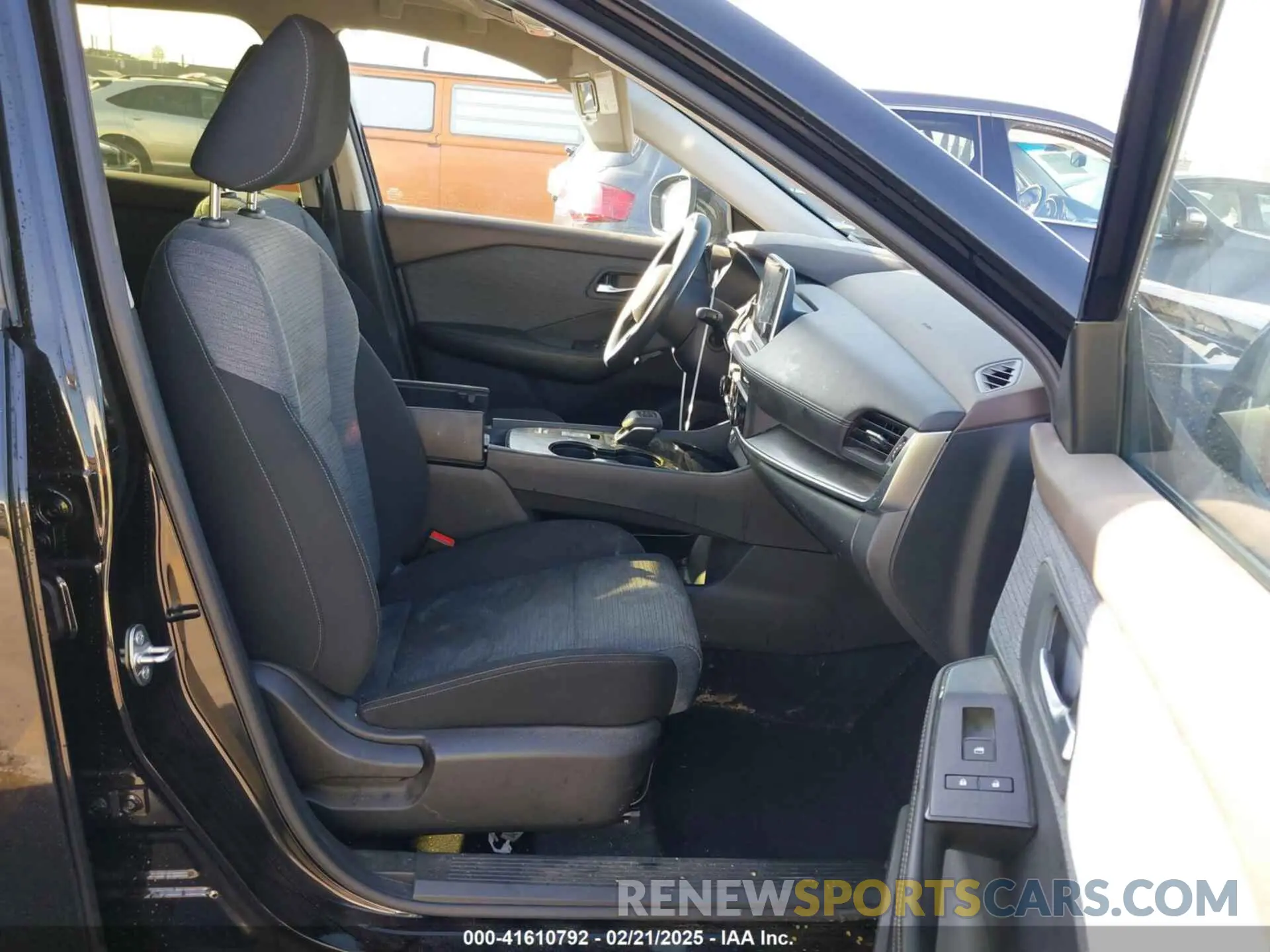 5 Photograph of a damaged car JN8BT3BA0PW437998 NISSAN ROGUE 2023