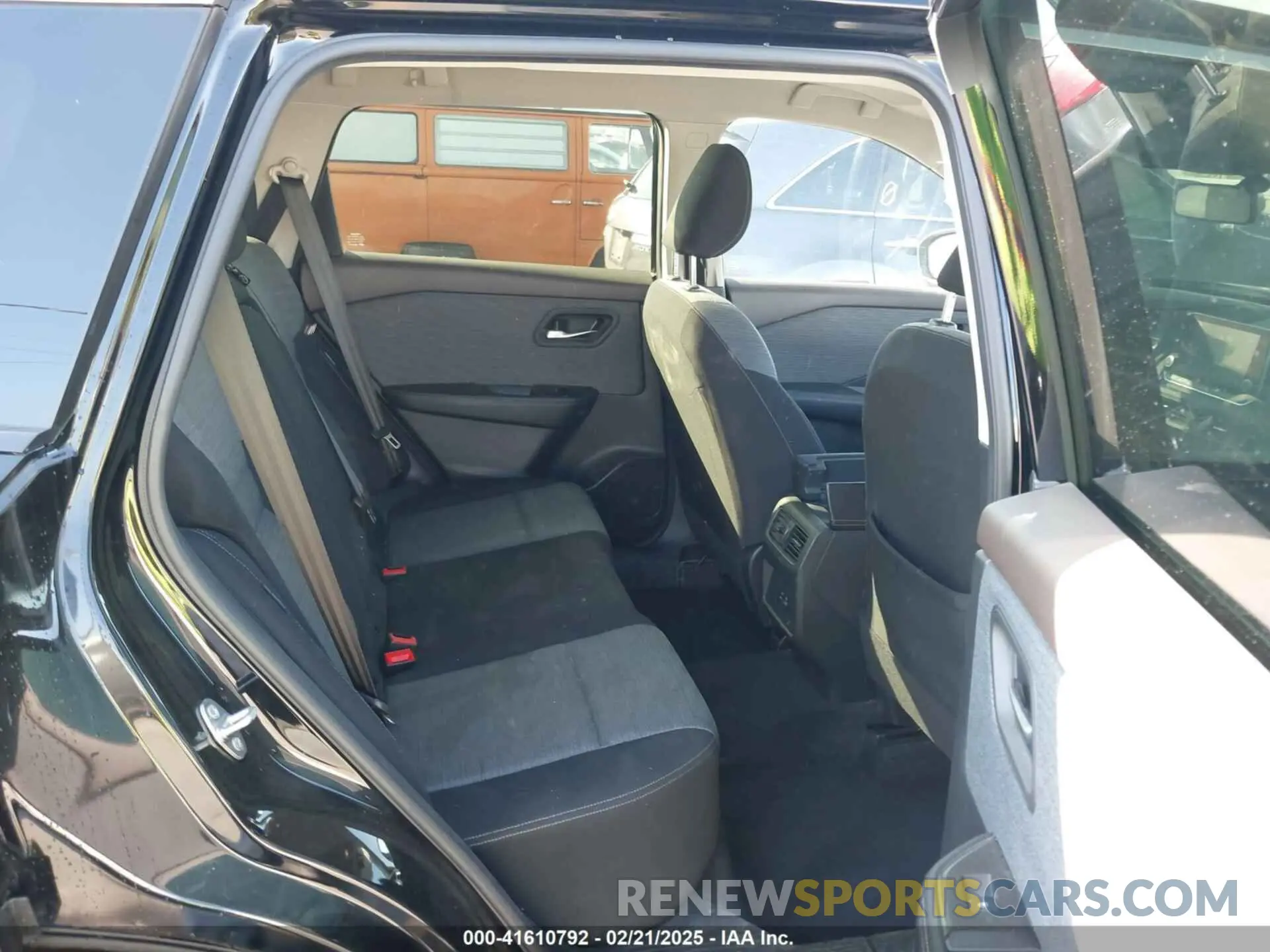 8 Photograph of a damaged car JN8BT3BA0PW437998 NISSAN ROGUE 2023