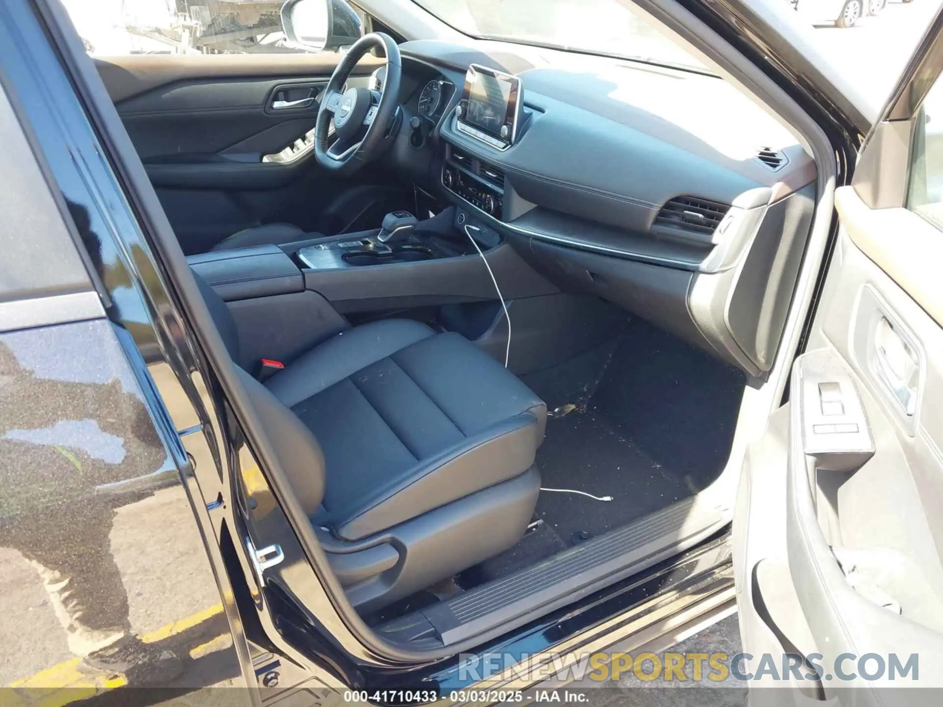 5 Photograph of a damaged car JN8BT3BA1PW436651 NISSAN ROGUE 2023