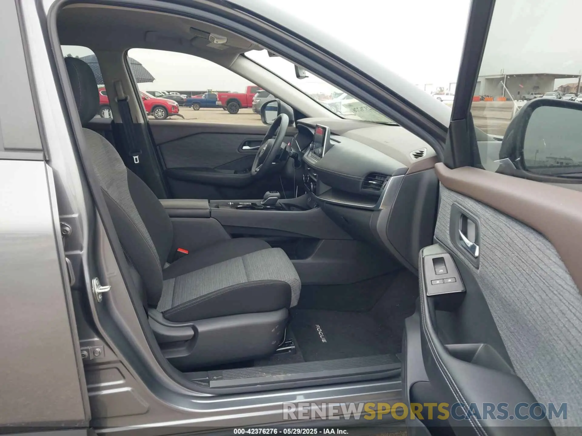 5 Photograph of a damaged car JN8BT3BA3PW408009 NISSAN ROGUE 2023