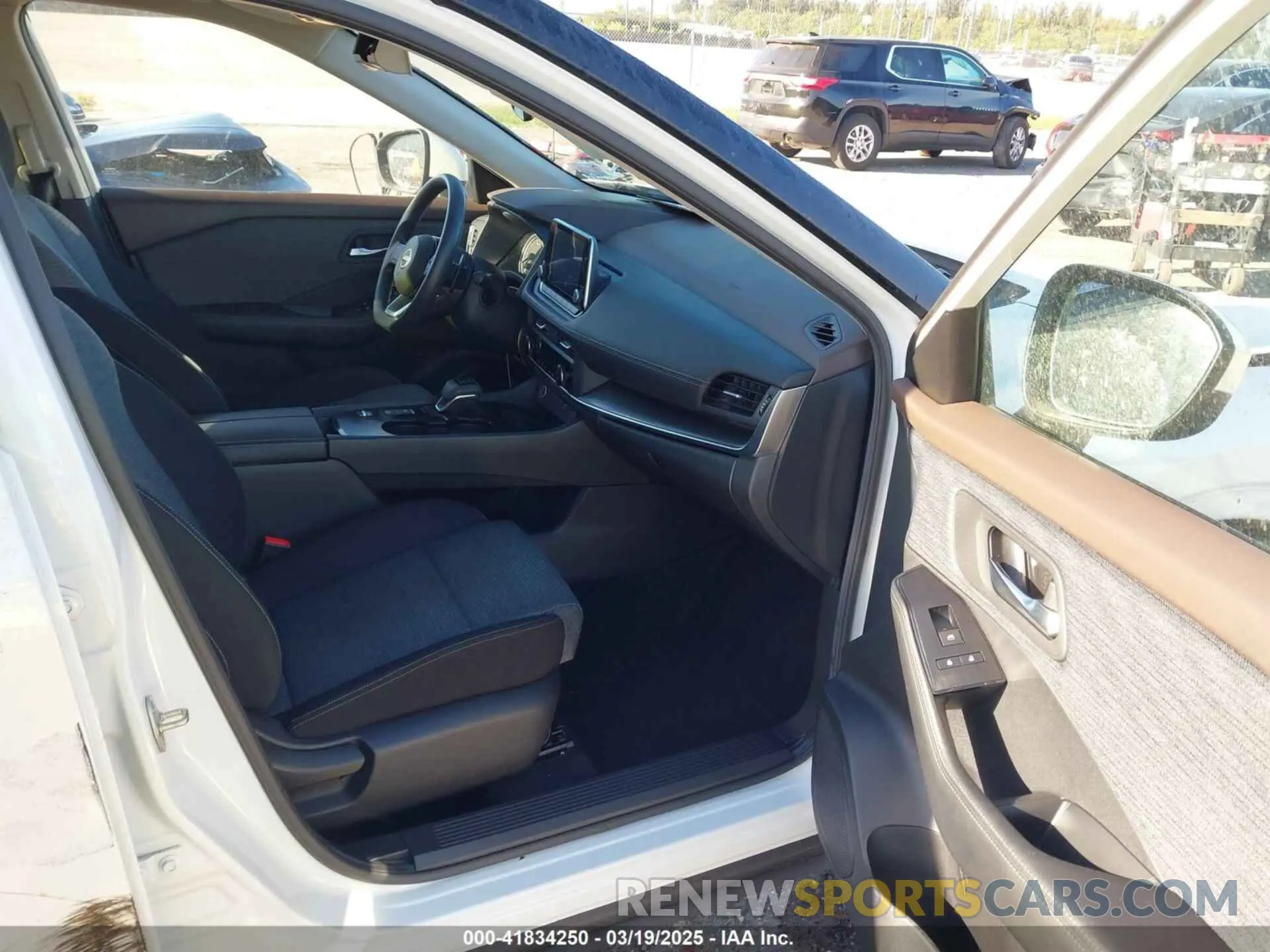 5 Photograph of a damaged car JN8BT3BA3PW437865 NISSAN ROGUE 2023