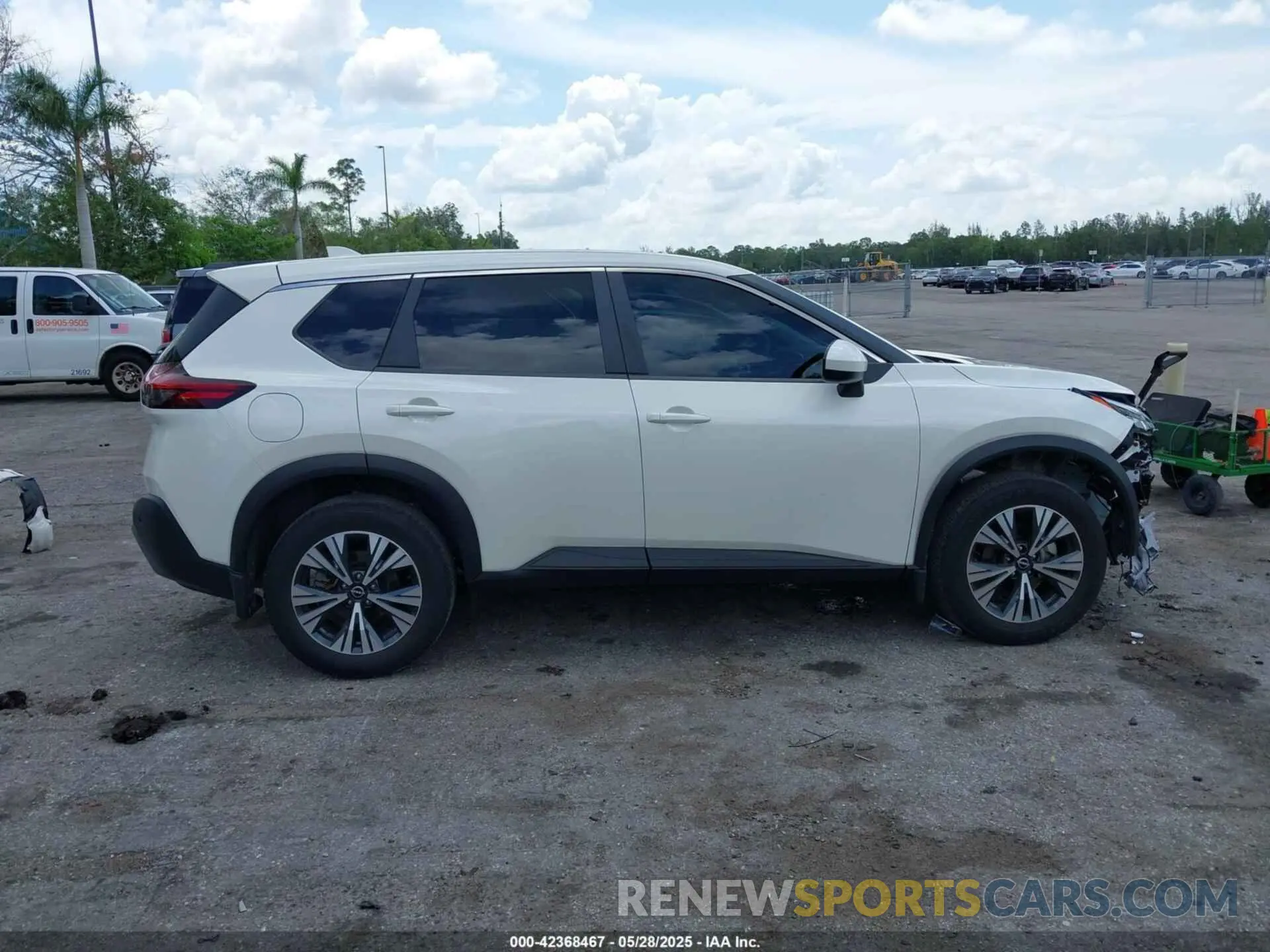 13 Photograph of a damaged car JN8BT3BA4PW008136 NISSAN ROGUE 2023
