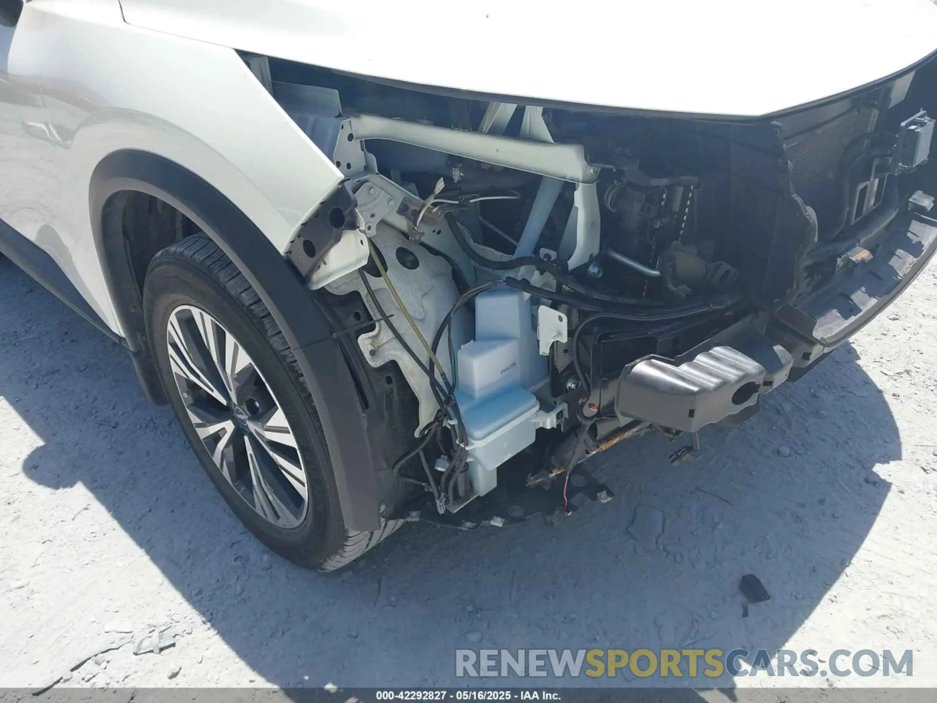 18 Photograph of a damaged car JN8BT3BA5PW424860 NISSAN ROGUE 2023