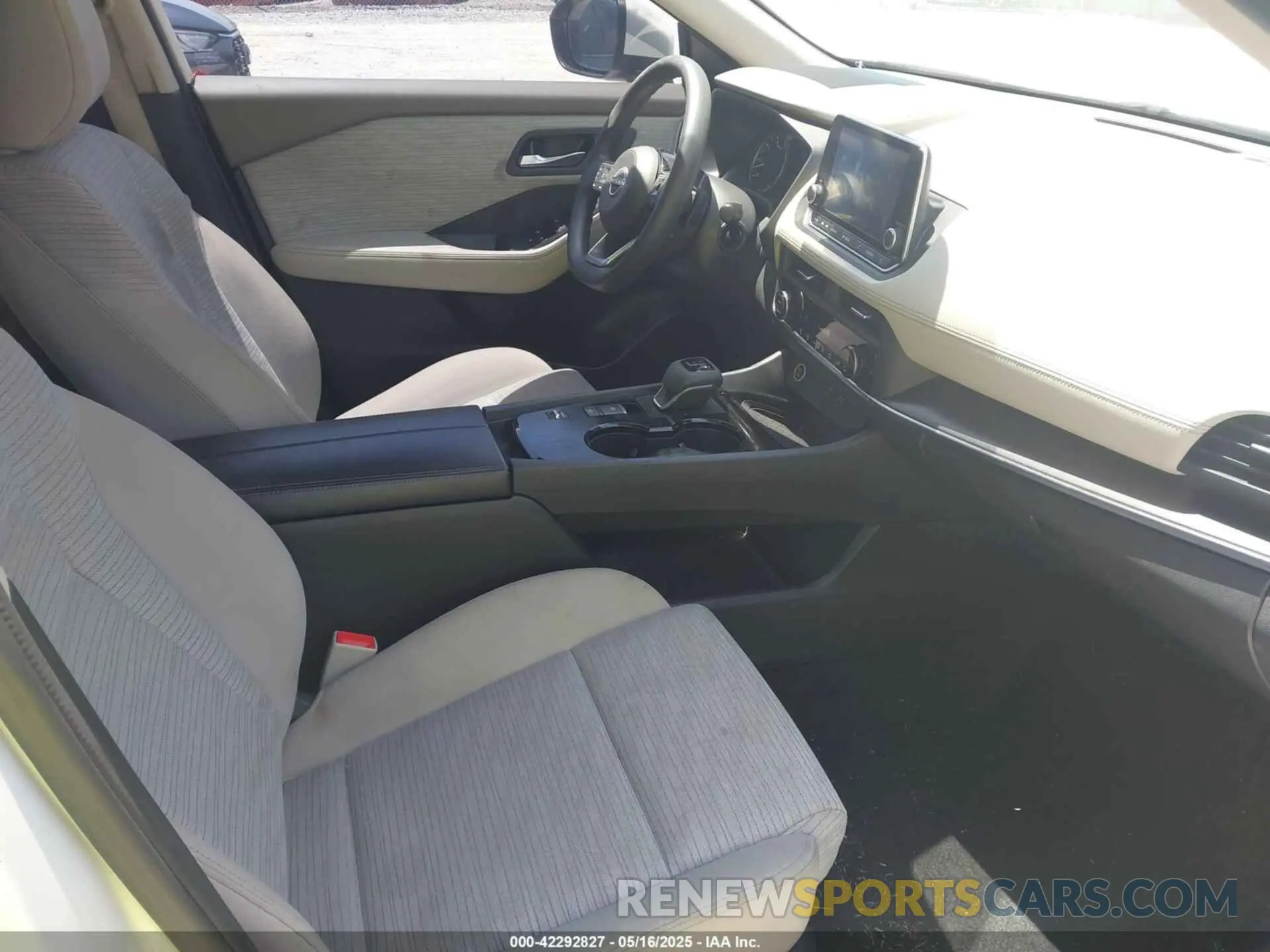 5 Photograph of a damaged car JN8BT3BA5PW424860 NISSAN ROGUE 2023