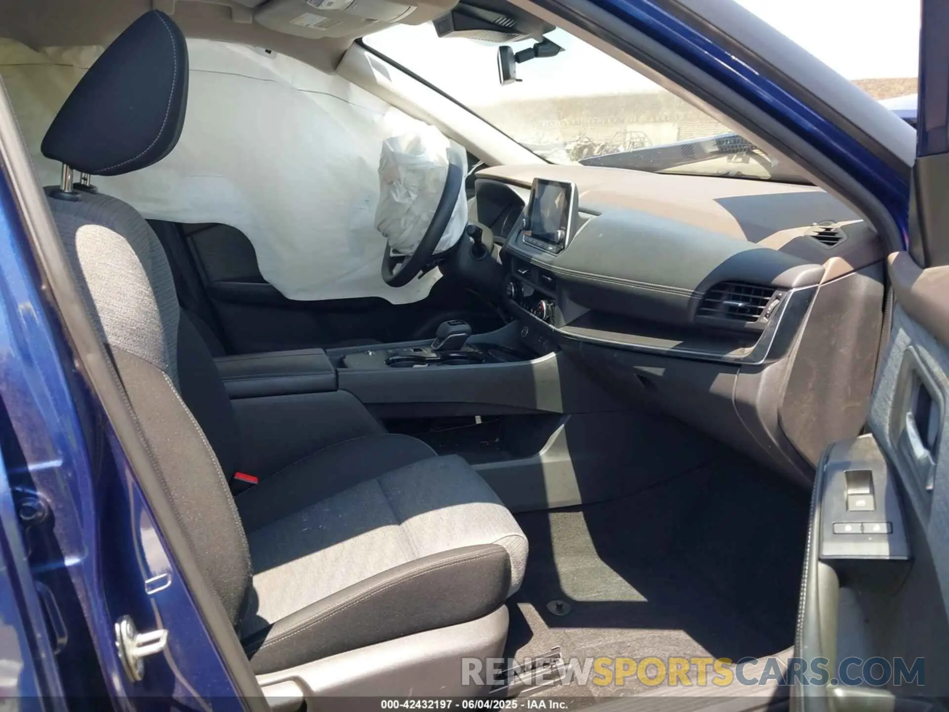 5 Photograph of a damaged car JN8BT3BA6PW008607 NISSAN ROGUE 2023