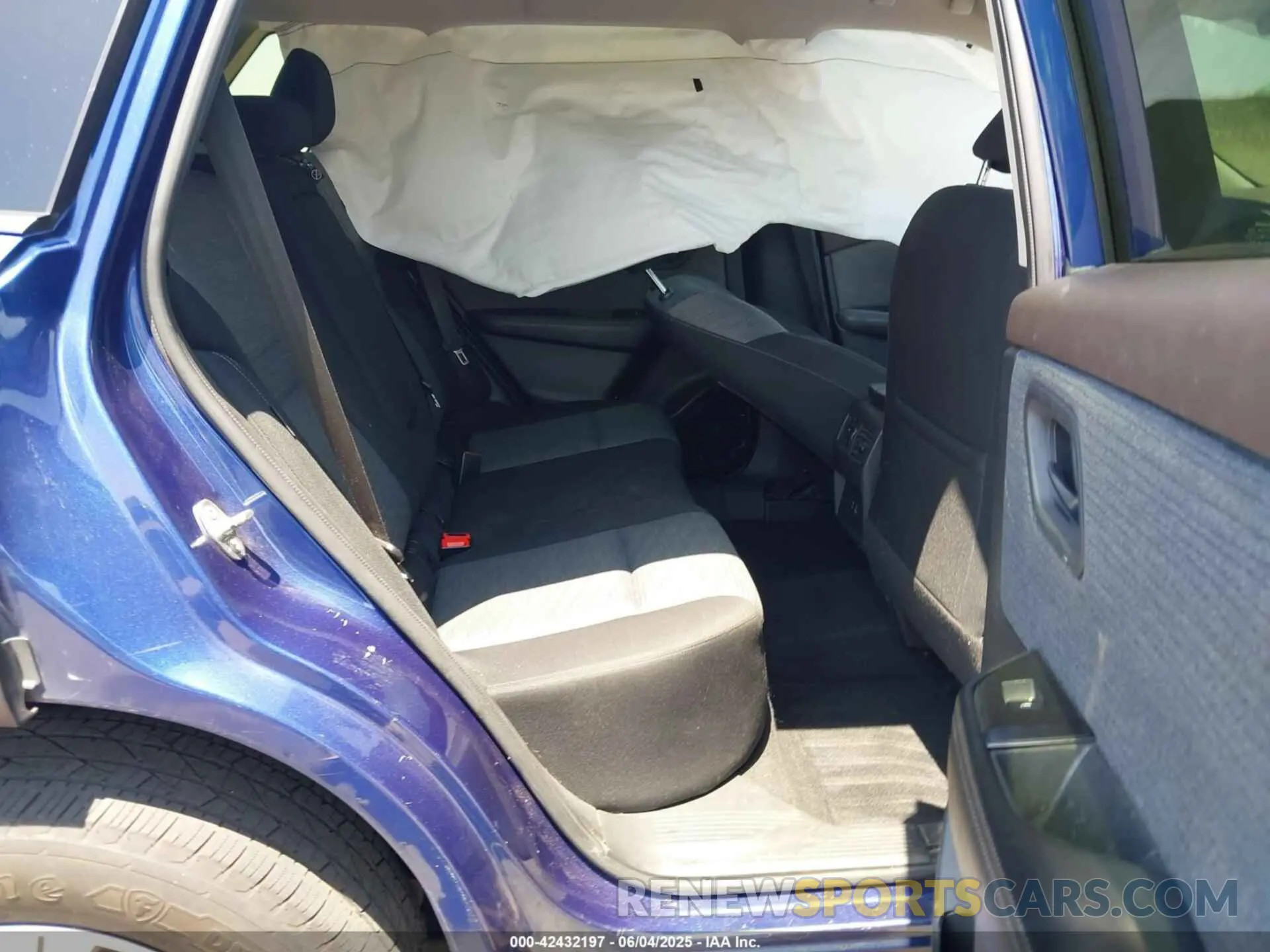 8 Photograph of a damaged car JN8BT3BA6PW008607 NISSAN ROGUE 2023