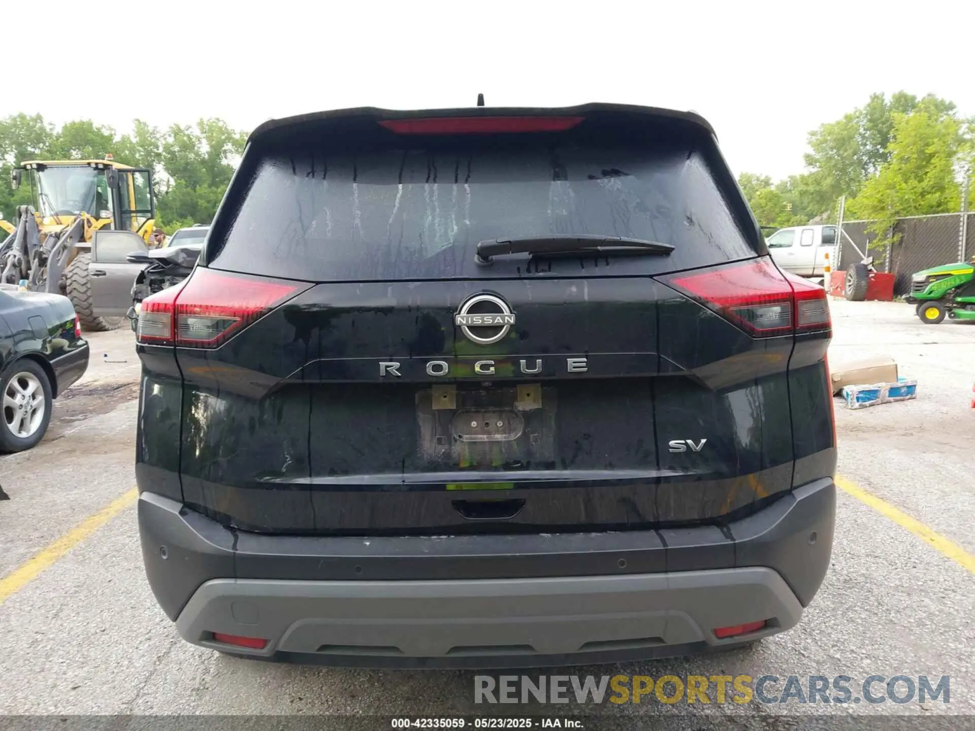 17 Photograph of a damaged car JN8BT3BA7PW421121 NISSAN ROGUE 2023
