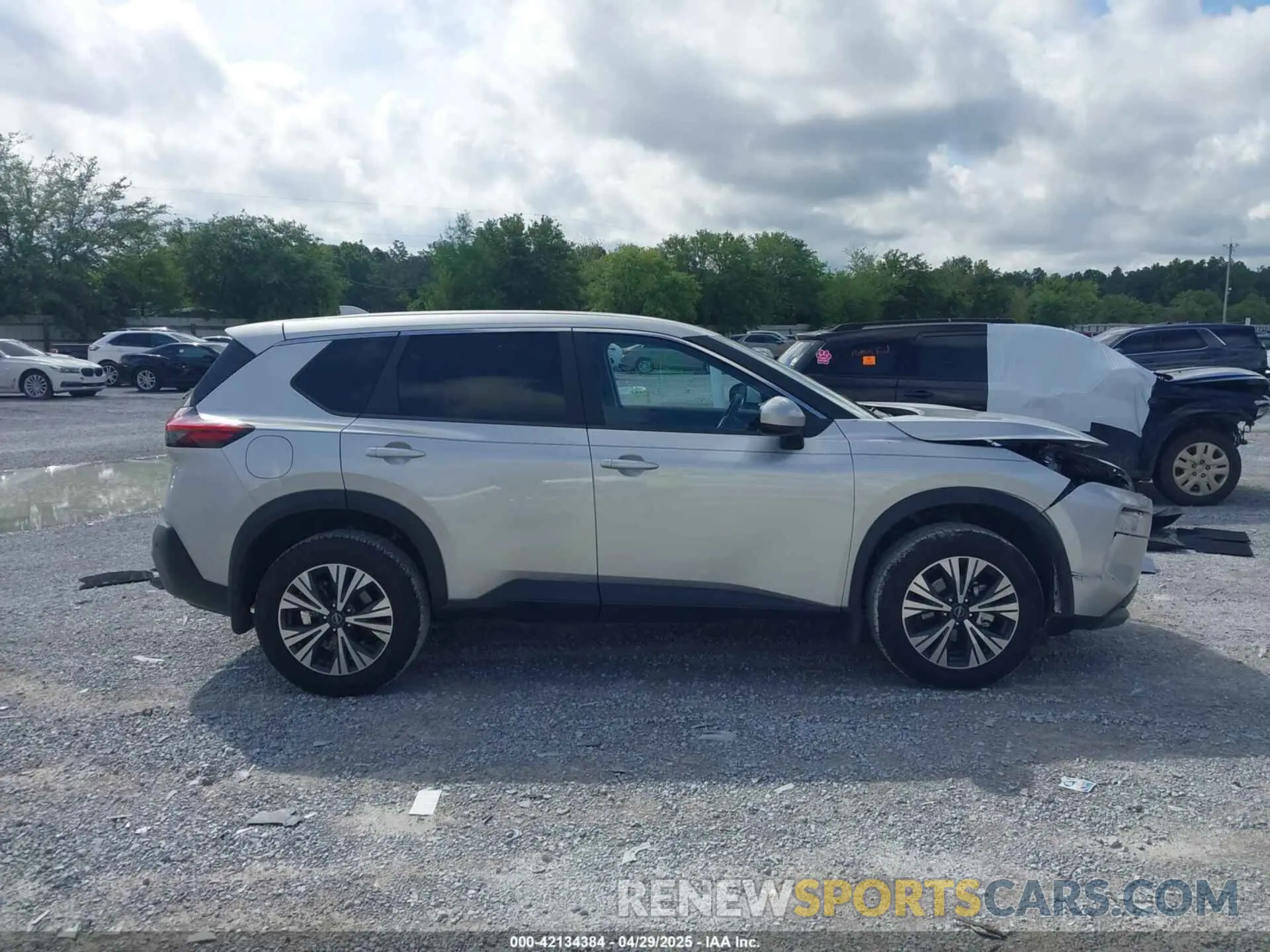 13 Photograph of a damaged car JN8BT3BA7PW428988 NISSAN ROGUE 2023