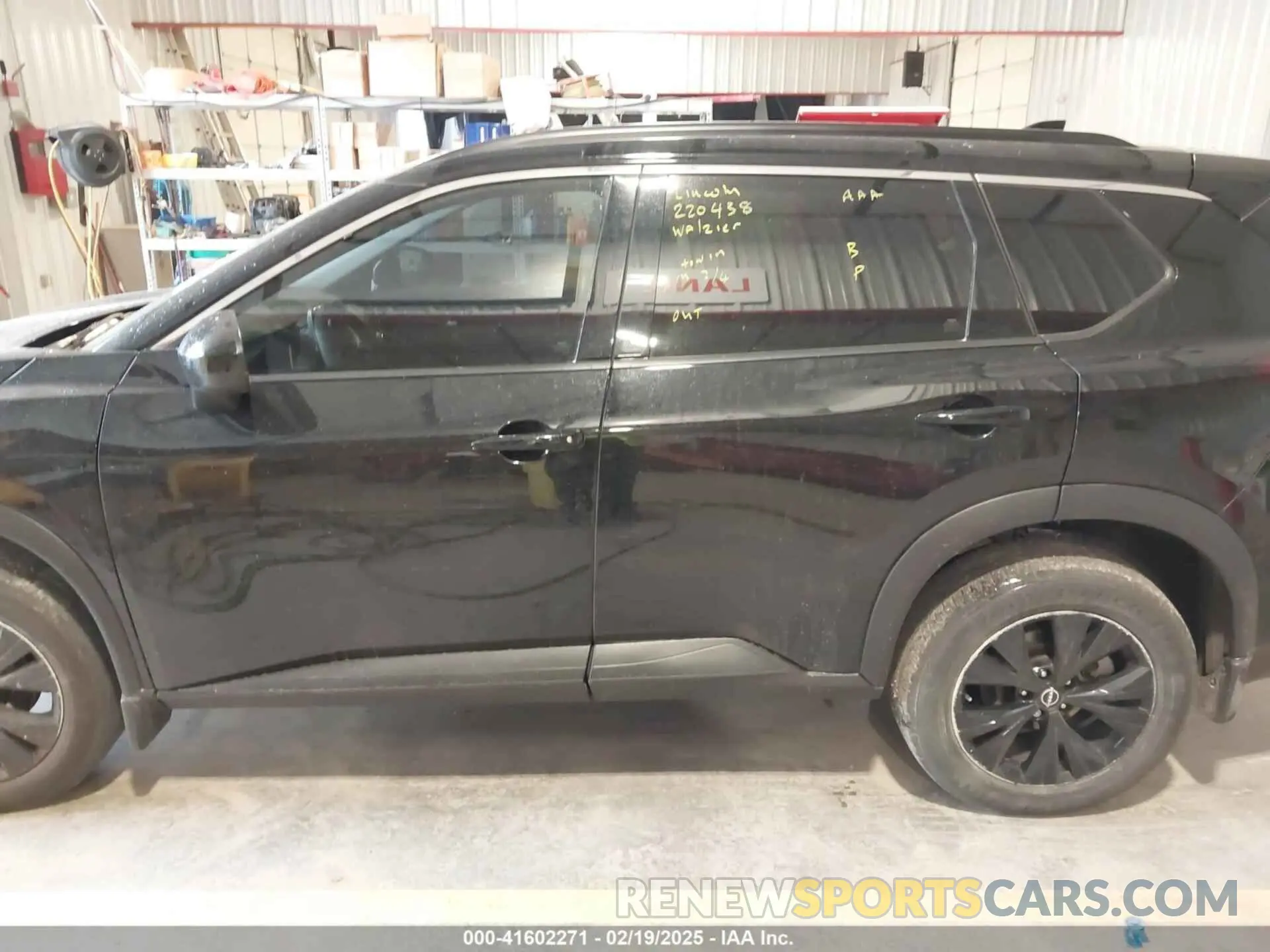 14 Photograph of a damaged car JN8BT3BA8PW011122 NISSAN ROGUE 2023