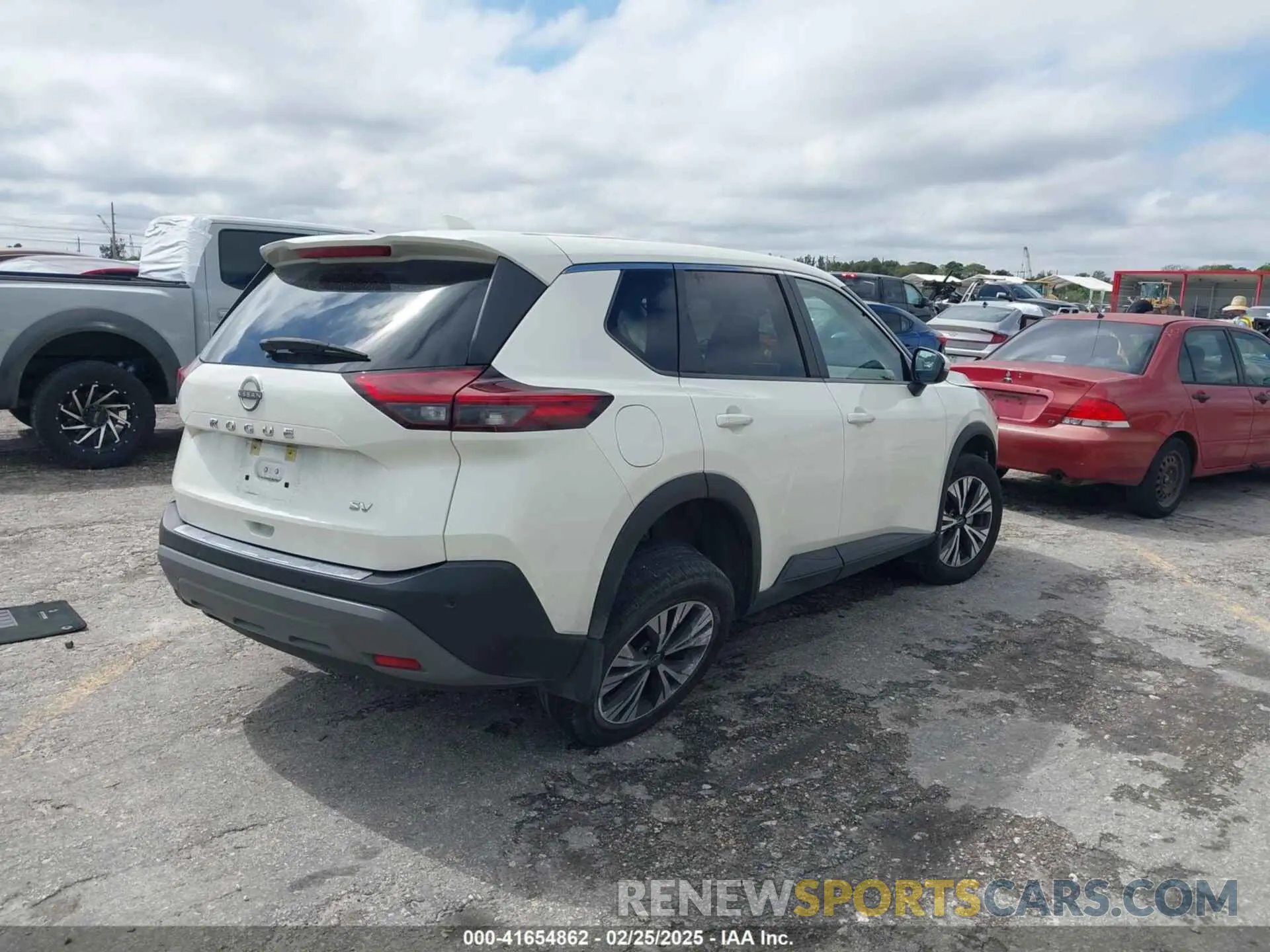 4 Photograph of a damaged car JN8BT3BA9PW002574 NISSAN ROGUE 2023