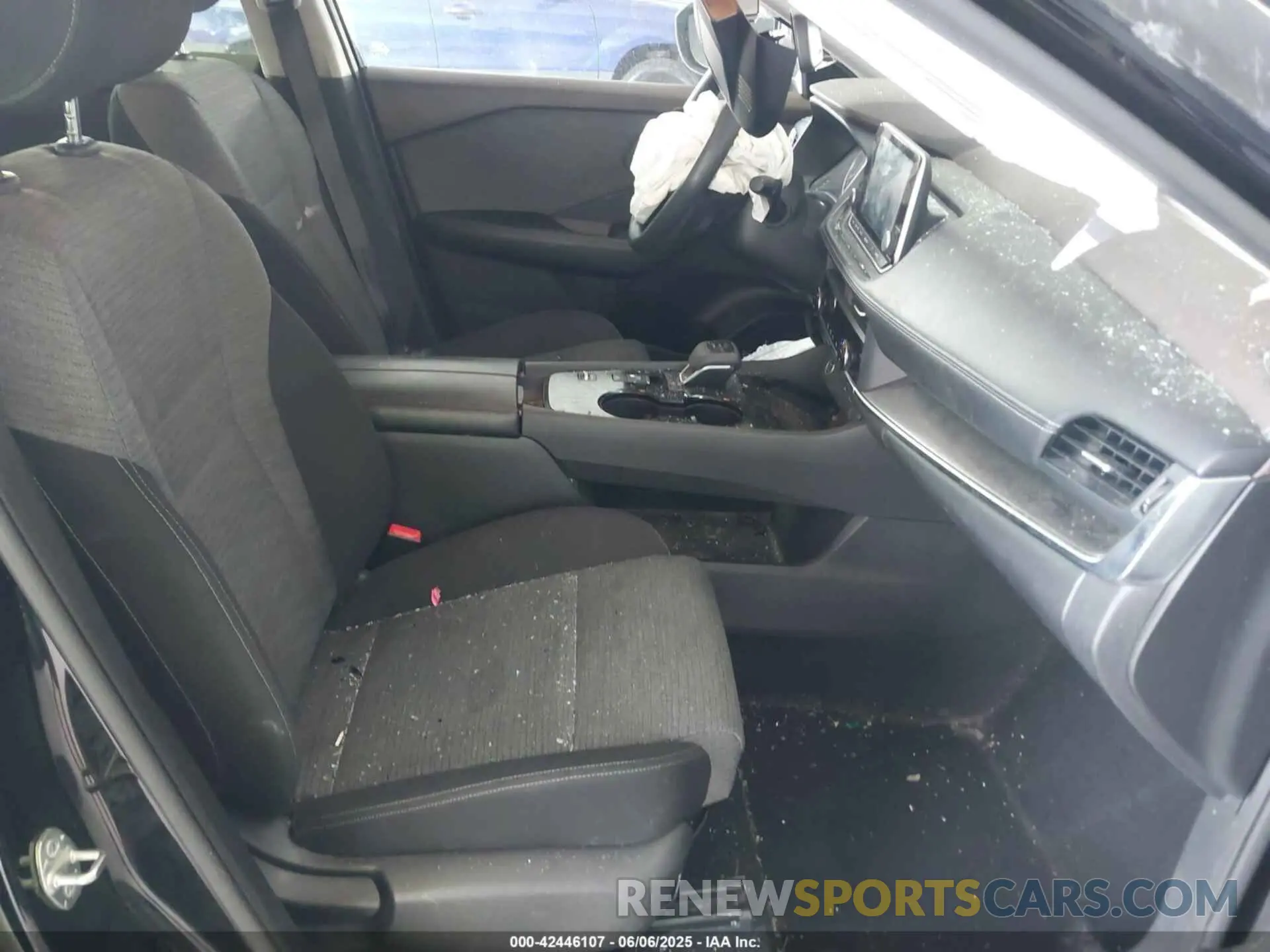 5 Photograph of a damaged car JN8BT3BAXPW415247 NISSAN ROGUE 2023