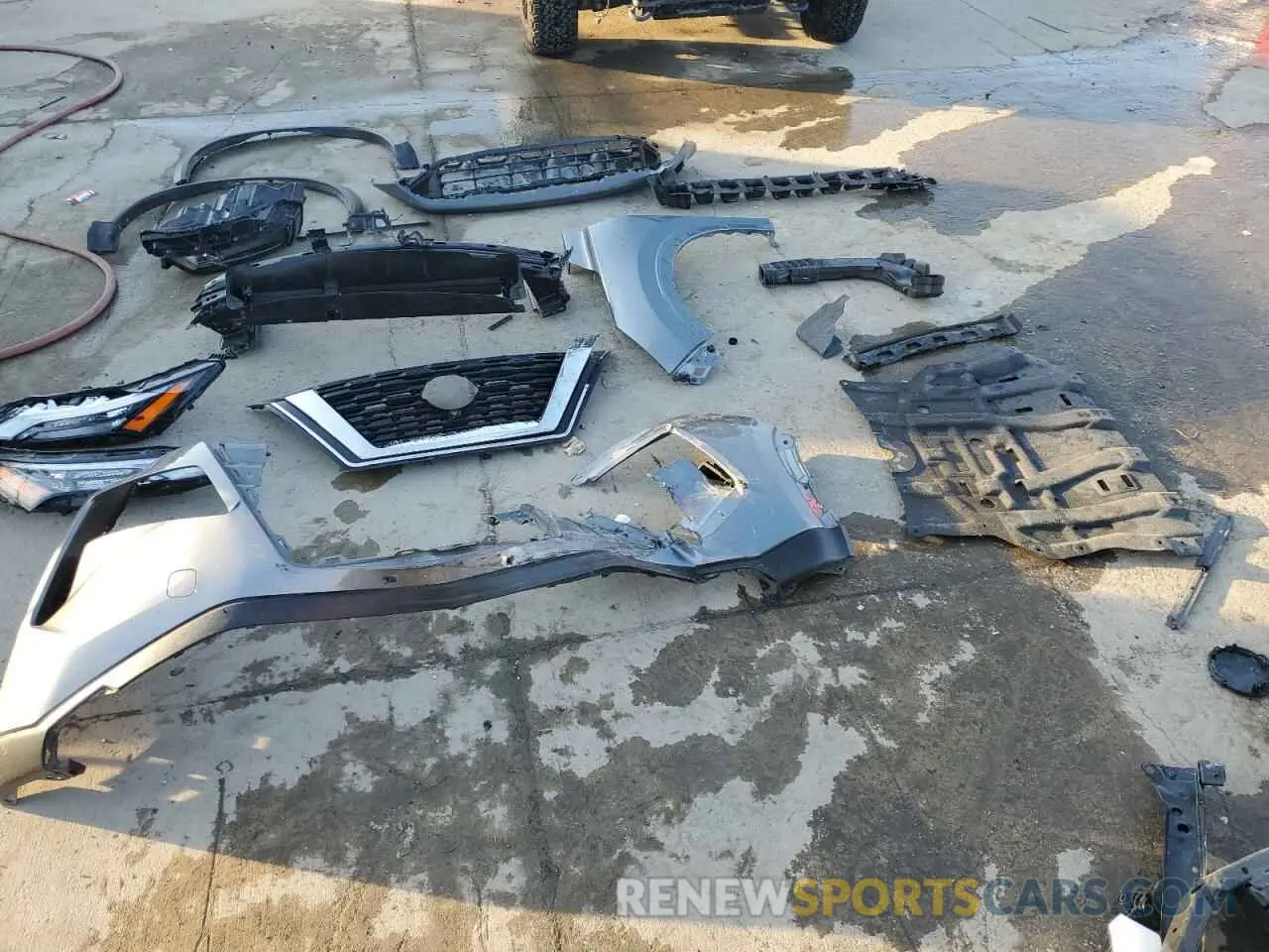 13 Photograph of a damaged car JN8BT3BAXPW427785 NISSAN ROGUE 2023