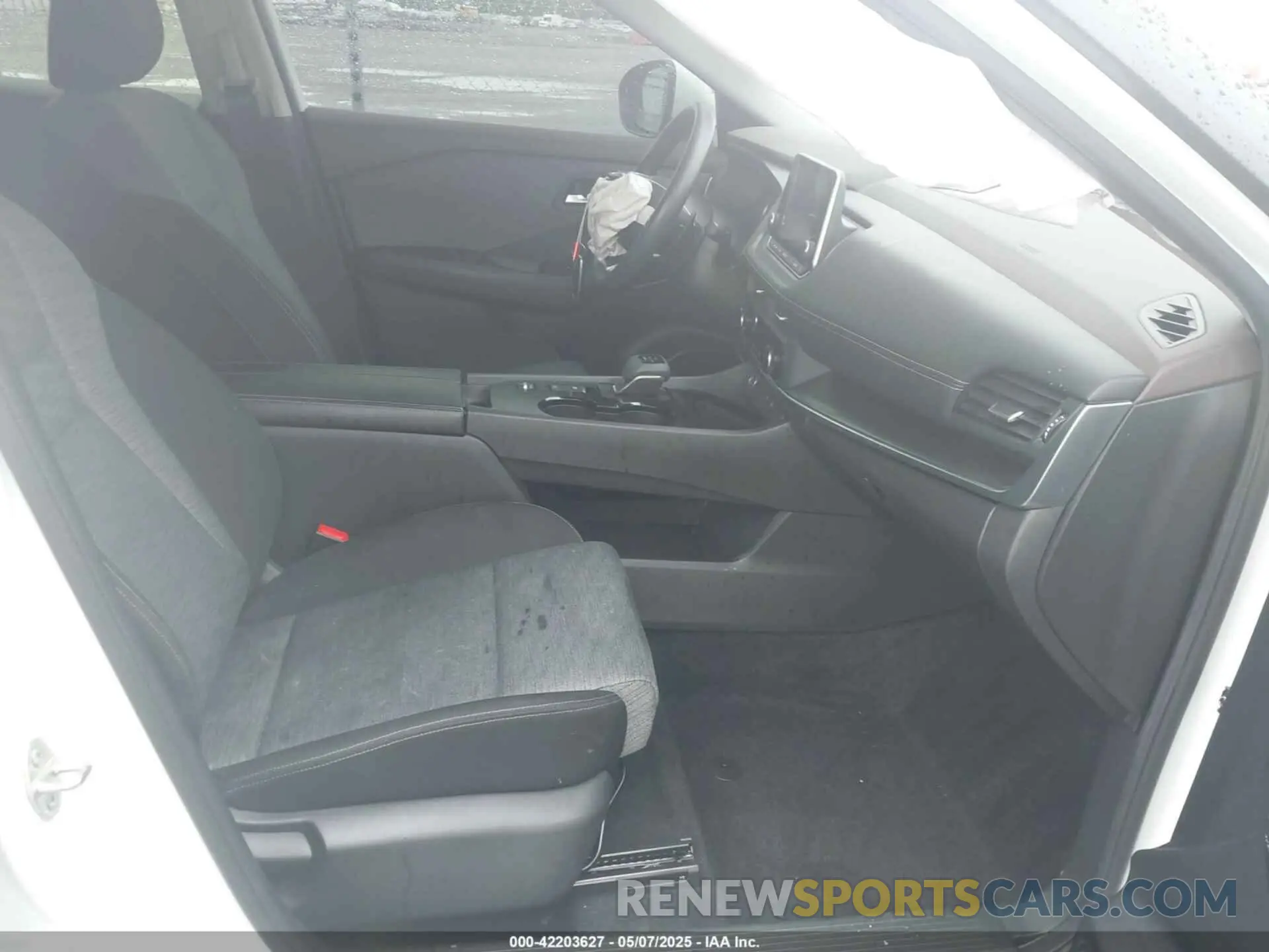 5 Photograph of a damaged car JN8BT3BAXPW428578 NISSAN ROGUE 2023