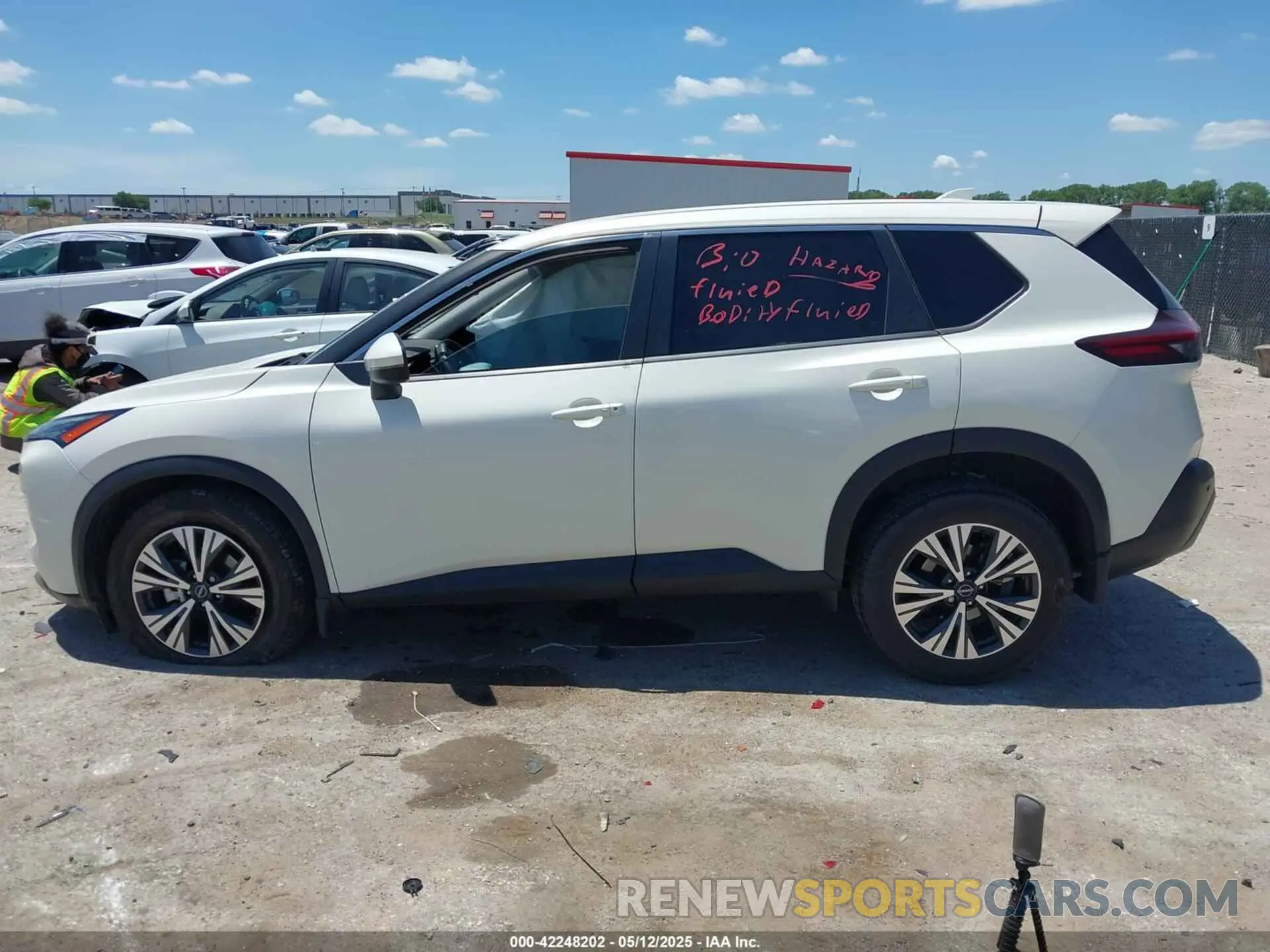 14 Photograph of a damaged car JN8BT3BB1PW186689 NISSAN ROGUE 2023