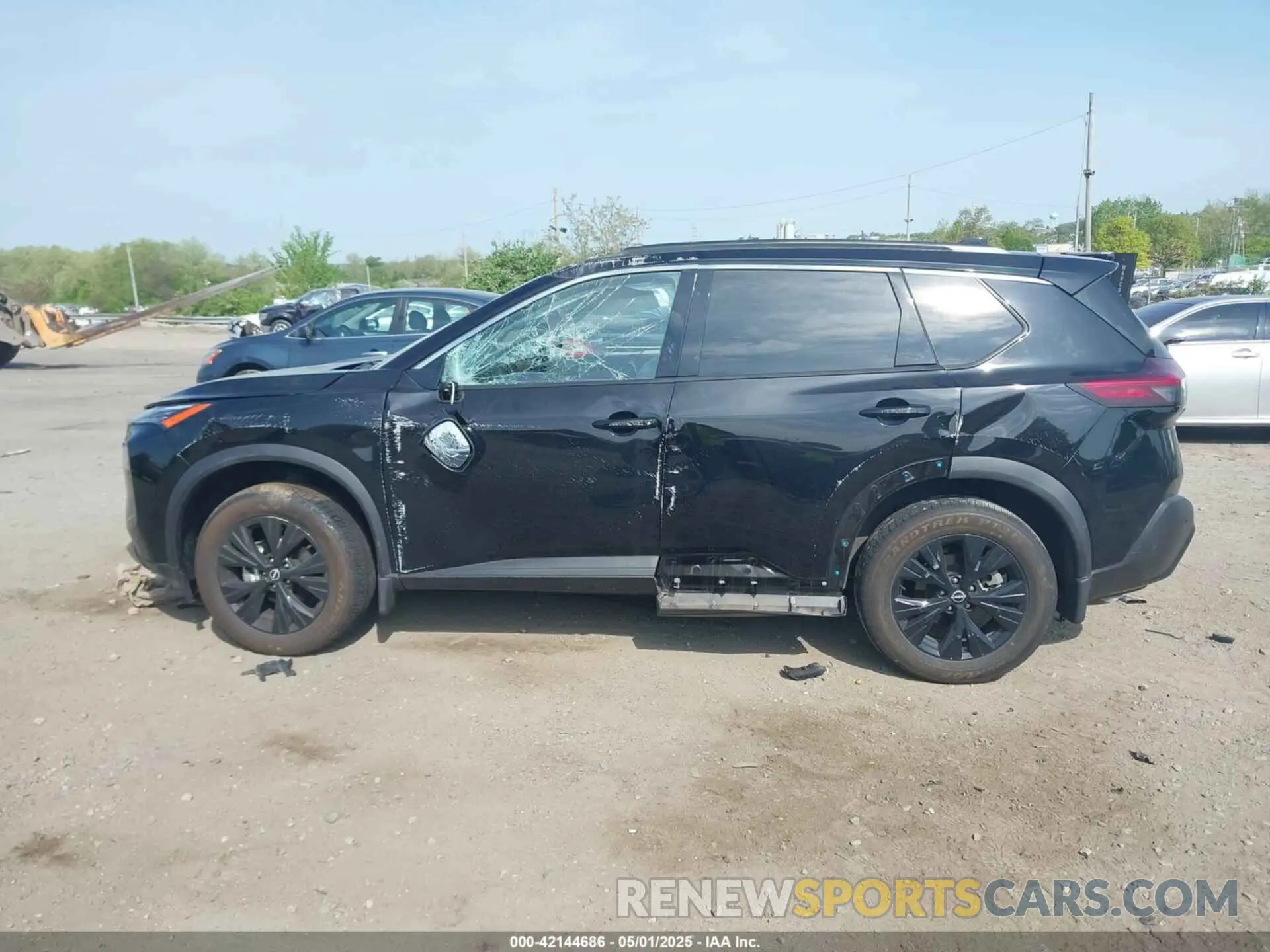 13 Photograph of a damaged car JN8BT3BB1PW214975 NISSAN ROGUE 2023