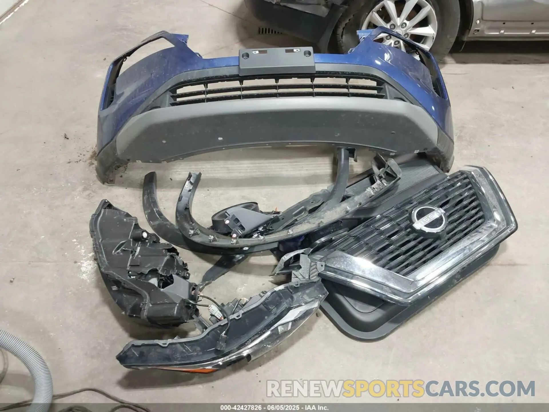 12 Photograph of a damaged car JN8BT3BB1PW221554 NISSAN ROGUE 2023