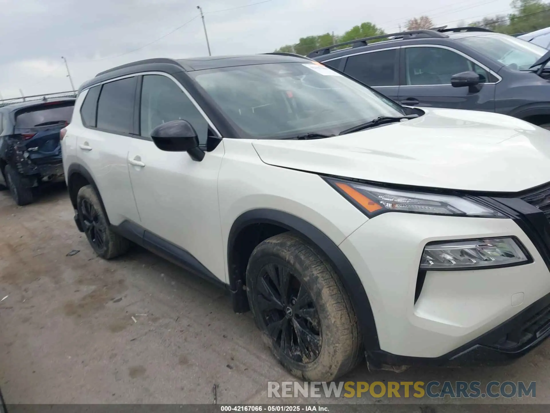 13 Photograph of a damaged car JN8BT3BB2PW203581 NISSAN ROGUE 2023