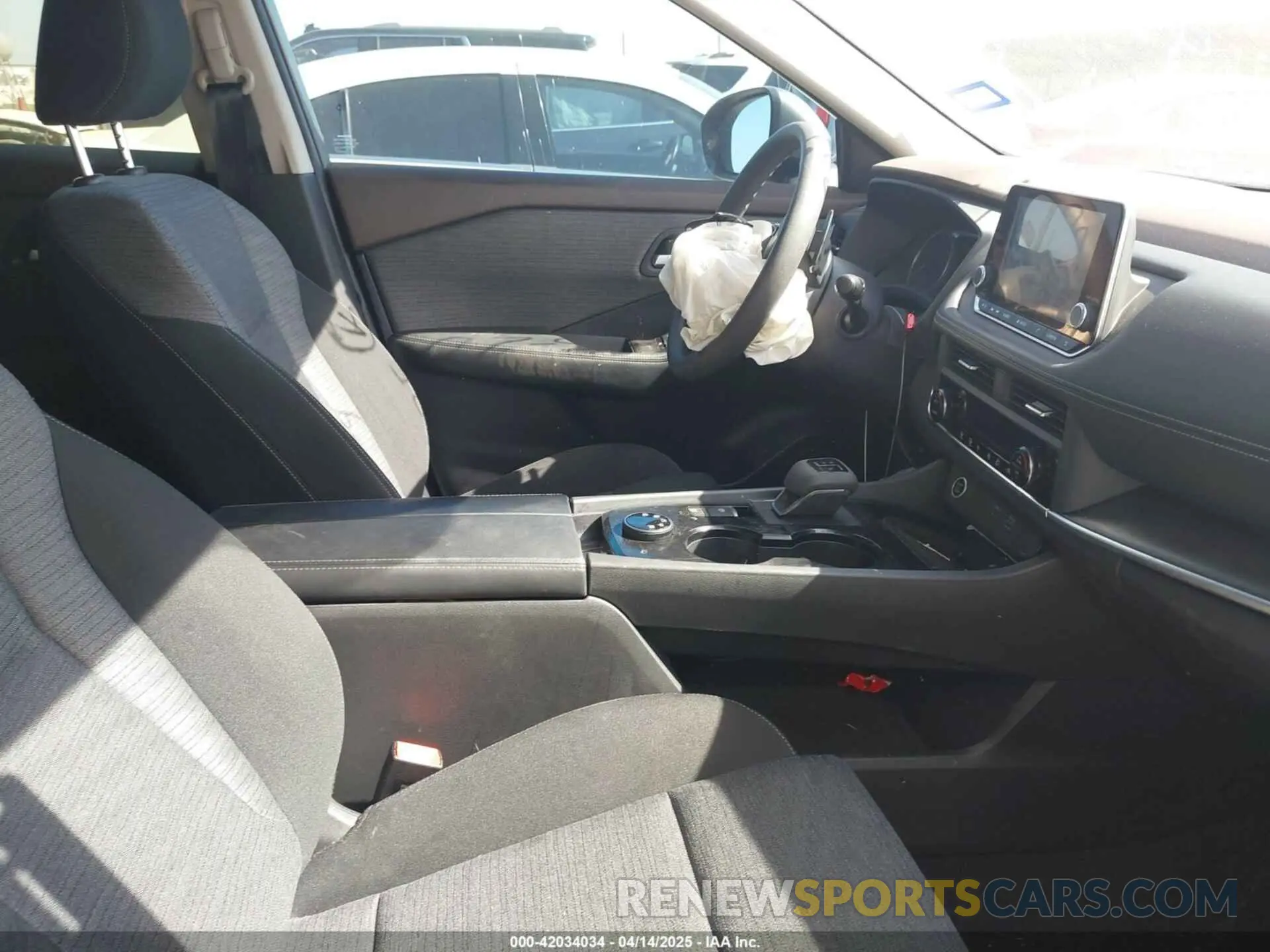 5 Photograph of a damaged car JN8BT3BB2PW357756 NISSAN ROGUE 2023