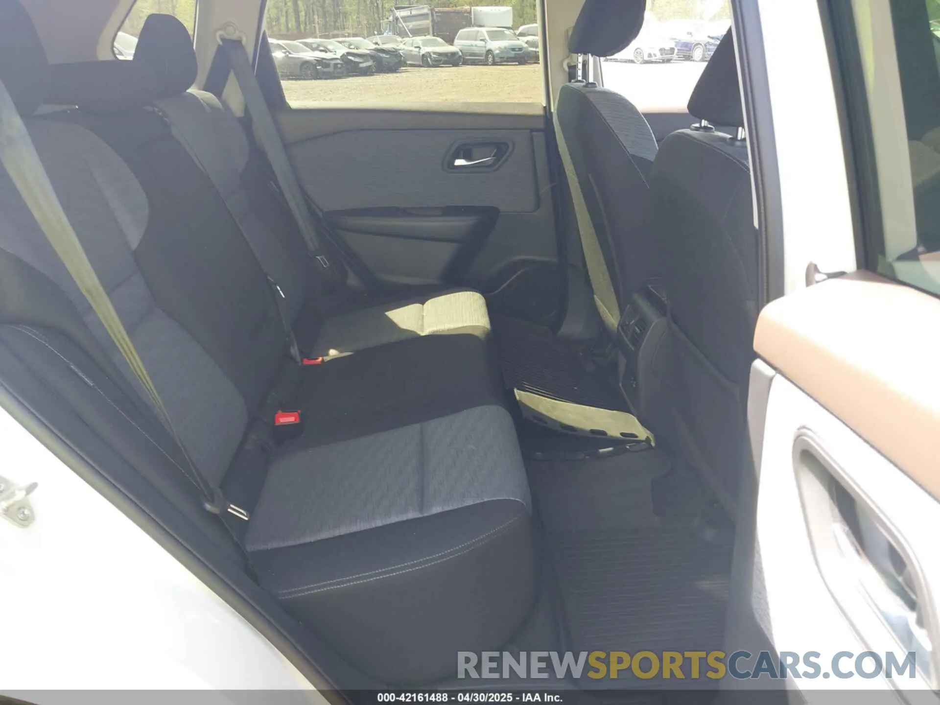 8 Photograph of a damaged car JN8BT3BB2PW476553 NISSAN ROGUE 2023