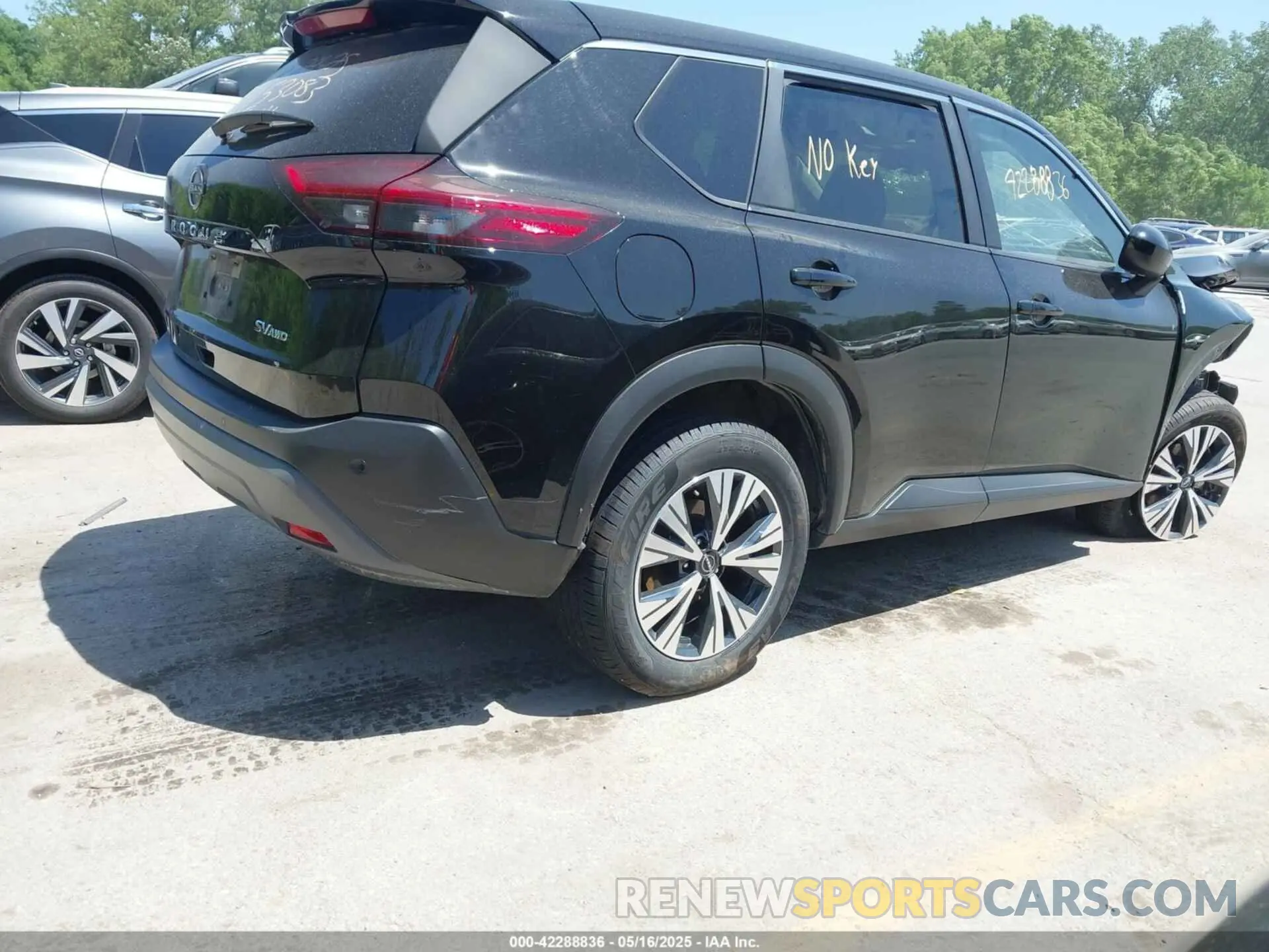 4 Photograph of a damaged car JN8BT3BB2PW481302 NISSAN ROGUE 2023