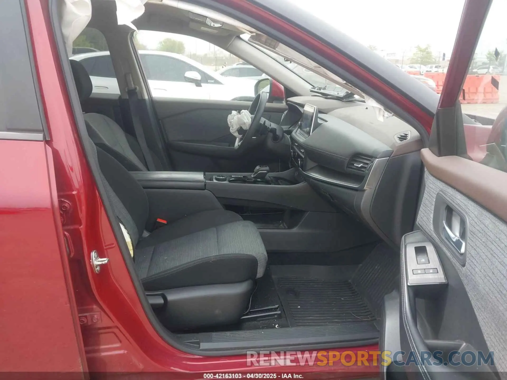 5 Photograph of a damaged car JN8BT3BB4PW182202 NISSAN ROGUE 2023