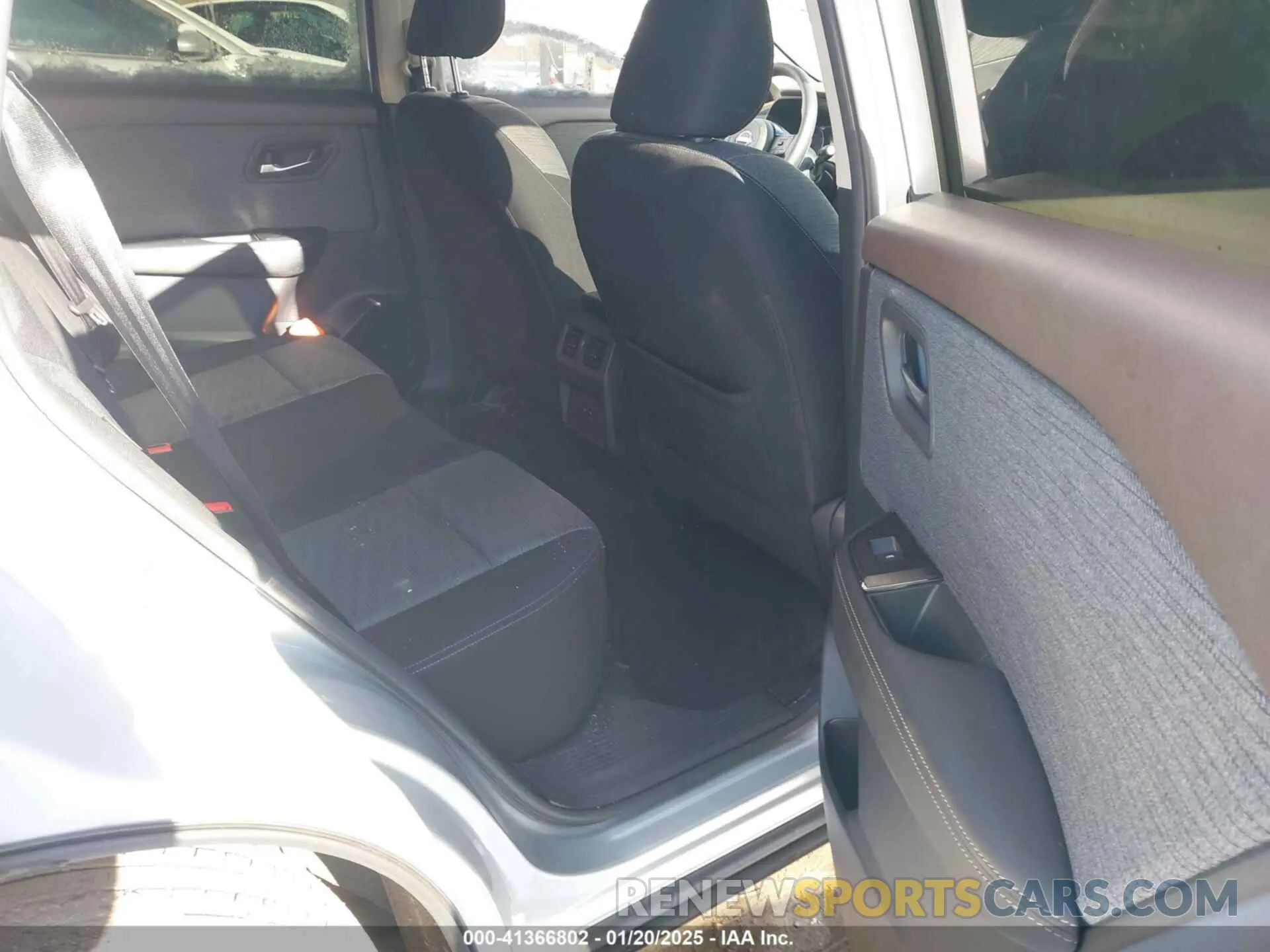 8 Photograph of a damaged car JN8BT3BB5PW360294 NISSAN ROGUE 2023