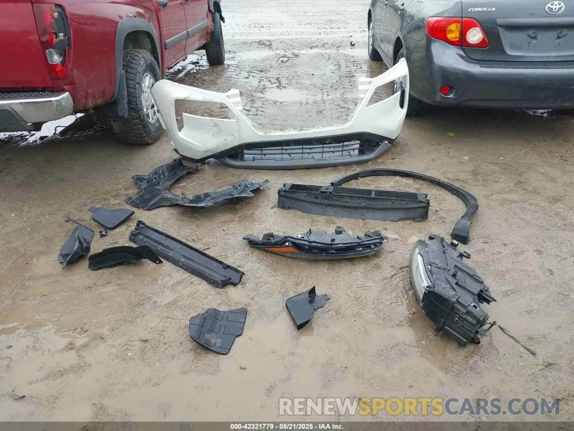 18 Photograph of a damaged car JN8BT3BB6PW475812 NISSAN ROGUE 2023