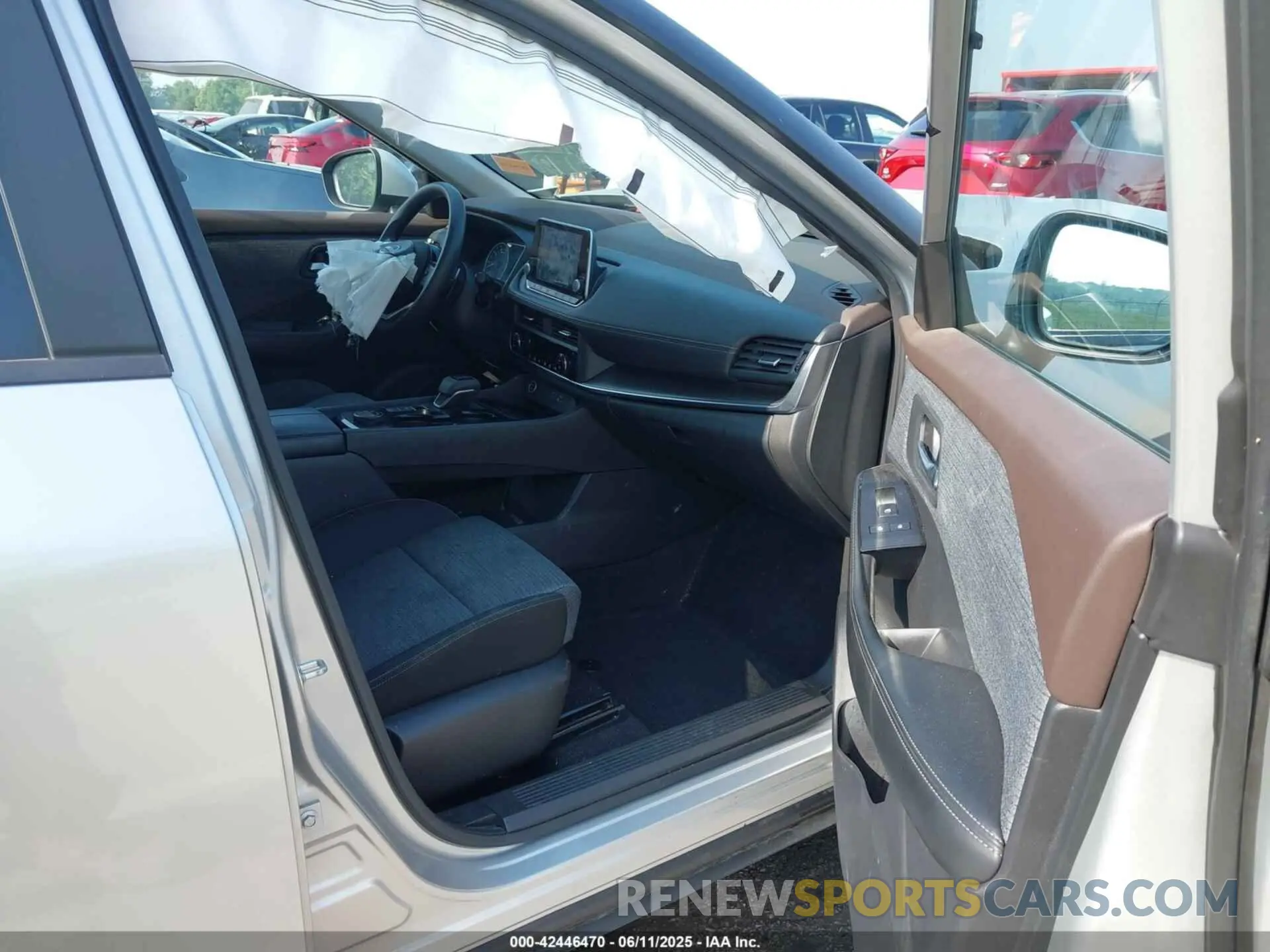 5 Photograph of a damaged car JN8BT3BB7PW471025 NISSAN ROGUE 2023