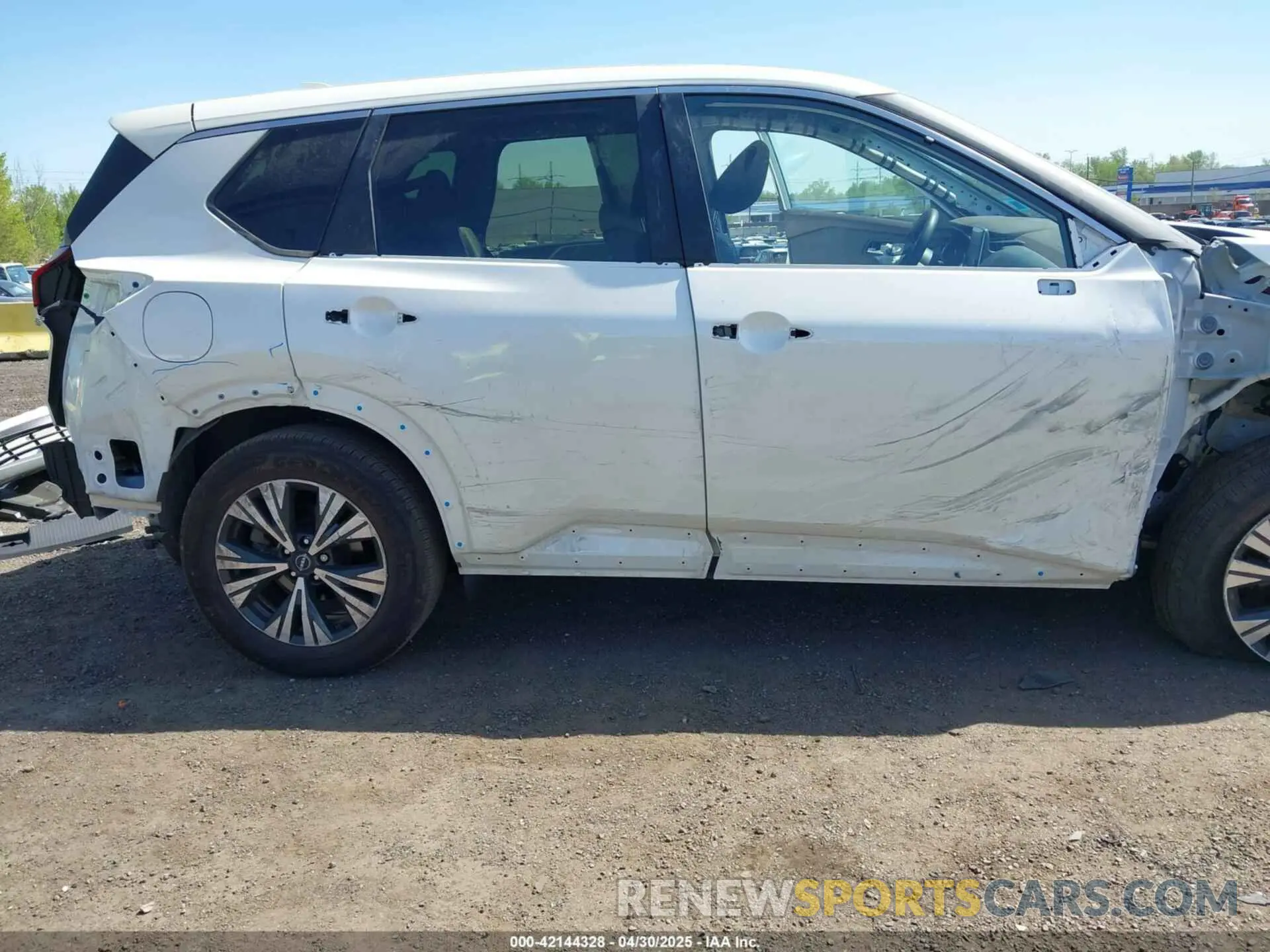 17 Photograph of a damaged car JN8BT3BB8PW354652 NISSAN ROGUE 2023