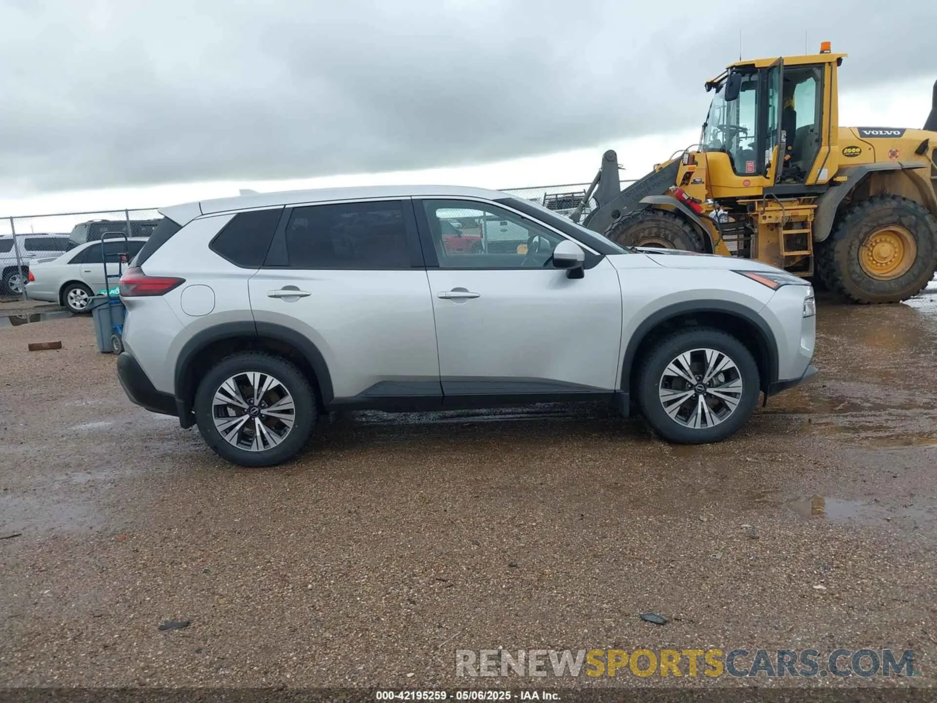 13 Photograph of a damaged car JN8BT3BB8PW466559 NISSAN ROGUE 2023