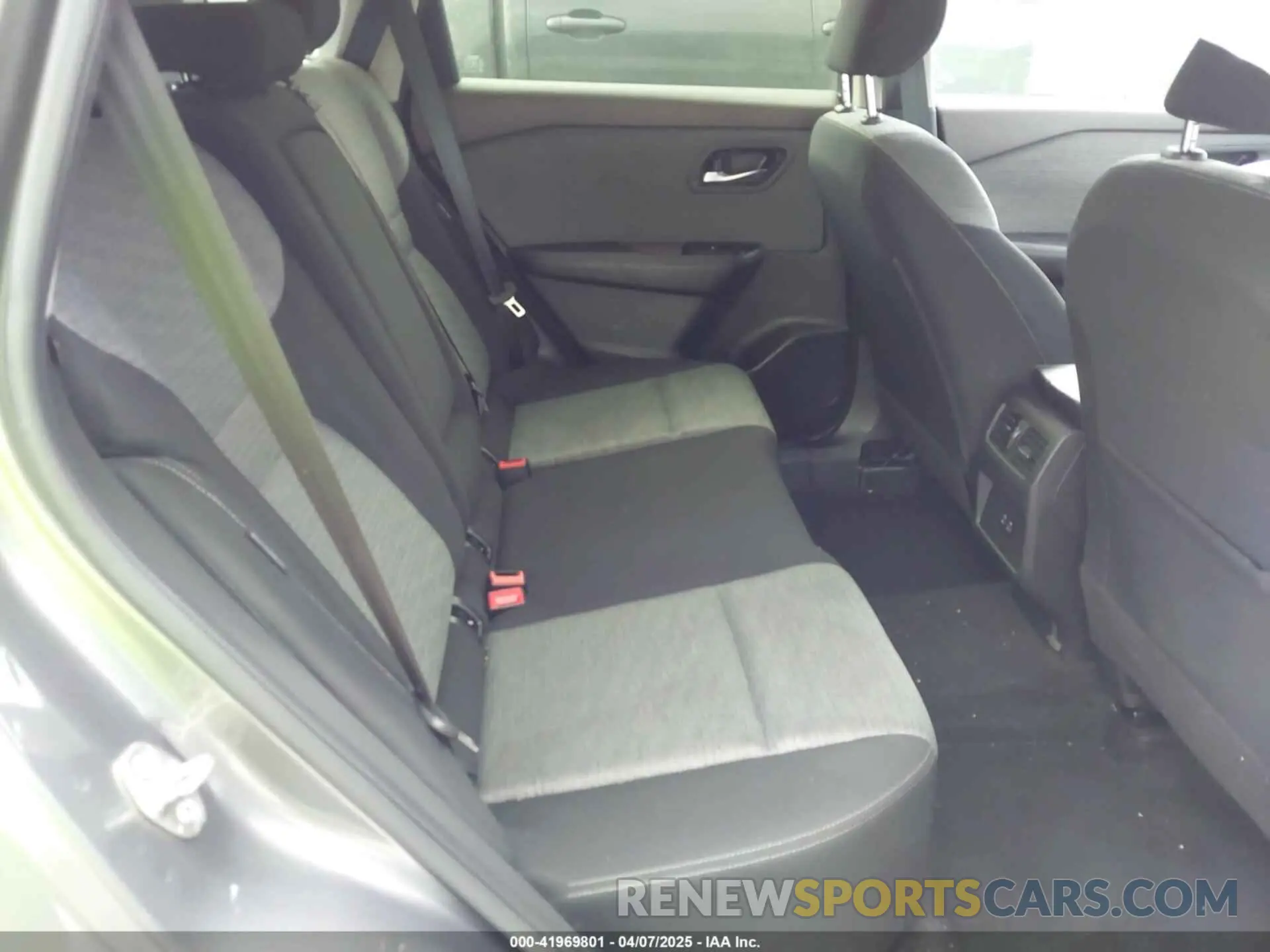 8 Photograph of a damaged car JN8BT3BB8PW483944 NISSAN ROGUE 2023