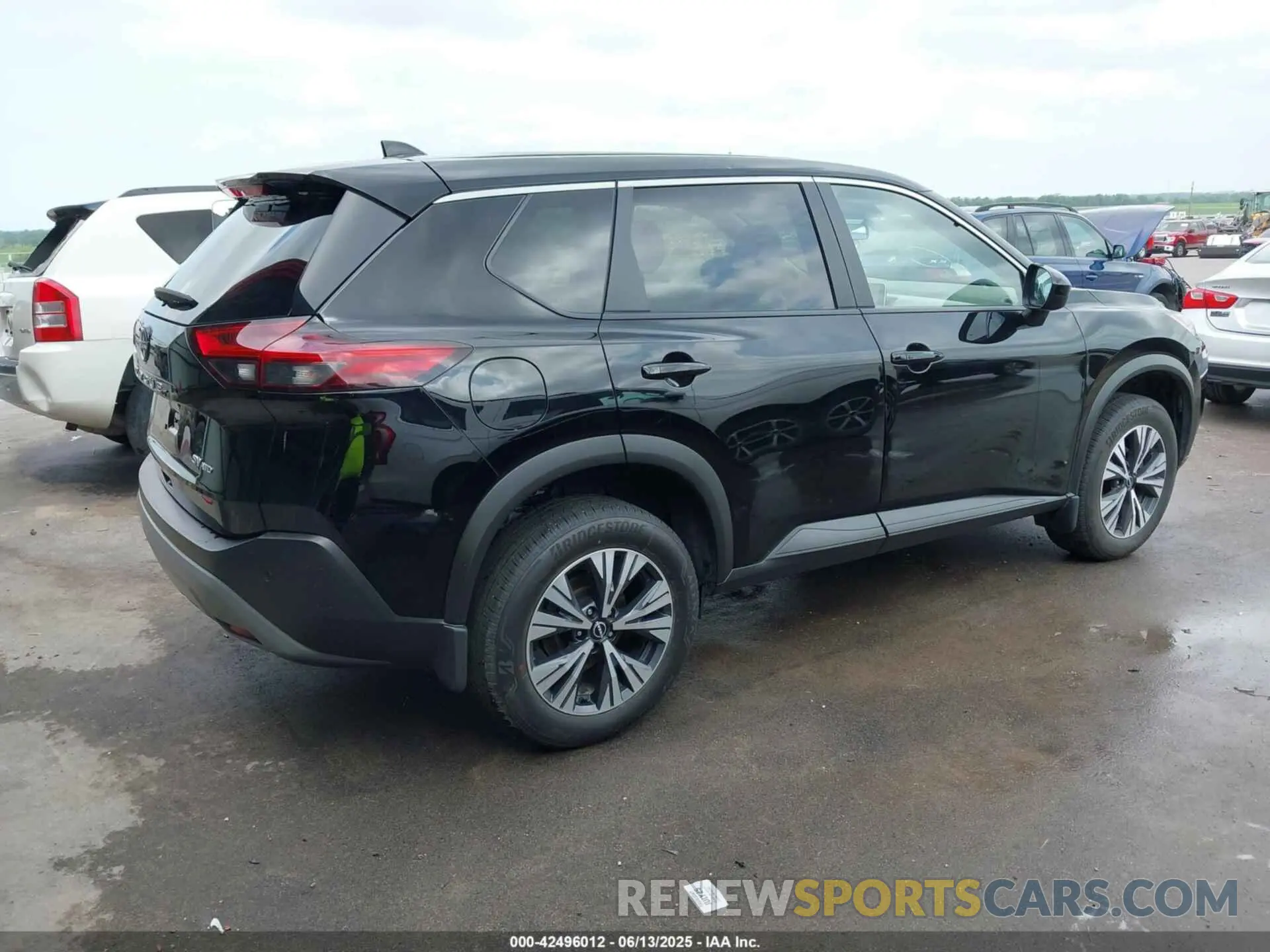 4 Photograph of a damaged car JN8BT3BB9PW351744 NISSAN ROGUE 2023